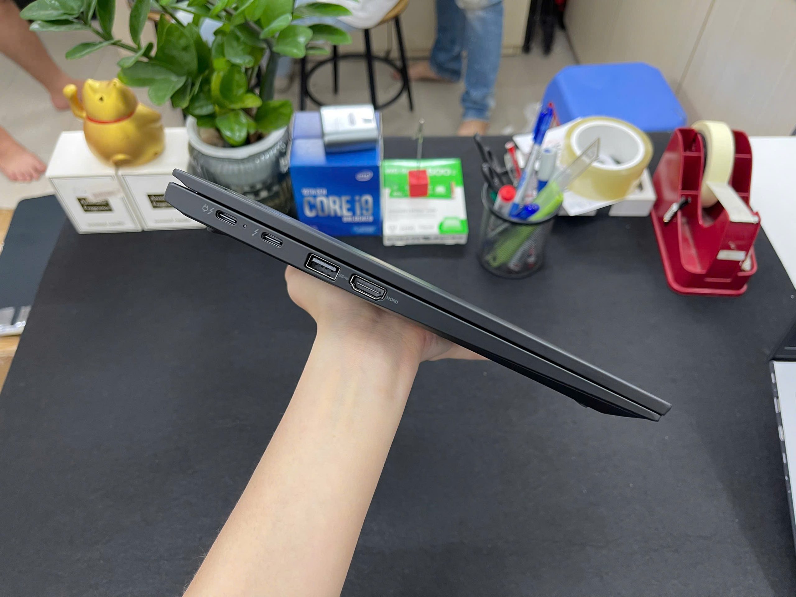 Thinkpad X1 Carbon G10