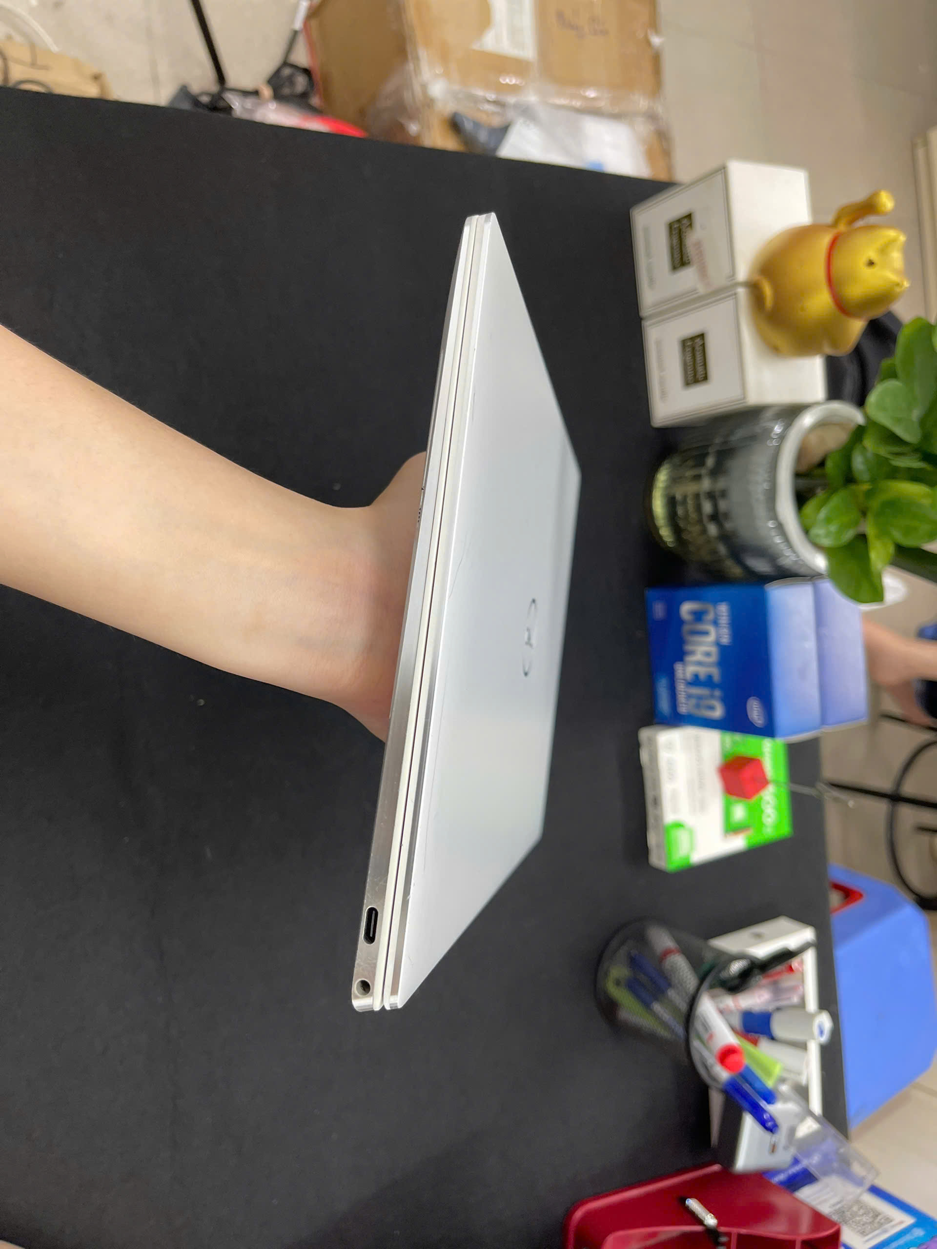 Dell XPS 9310 Bản white