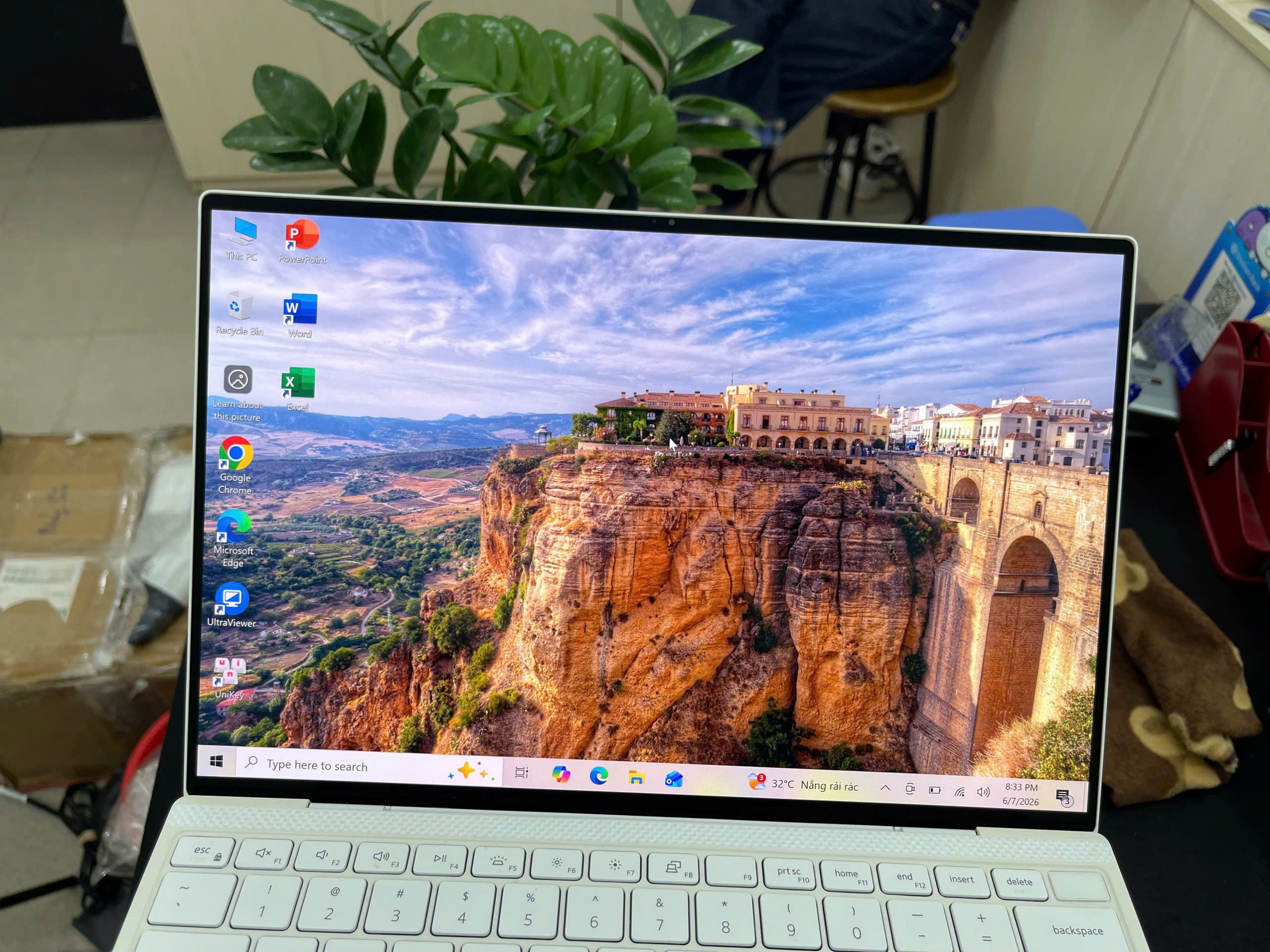 Dell XPS 9310 Bản white