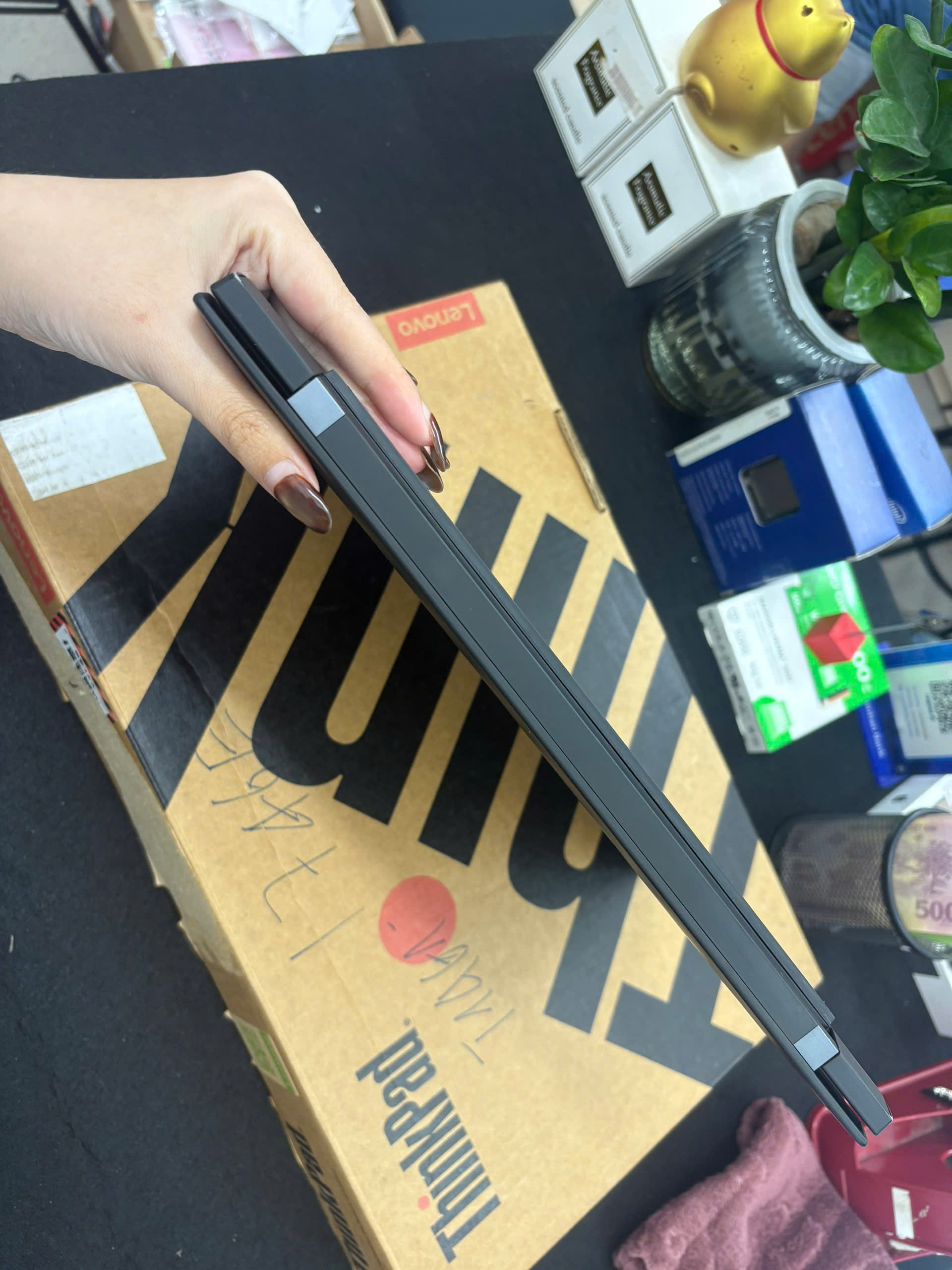 Thinkpad X1 Carbon G9