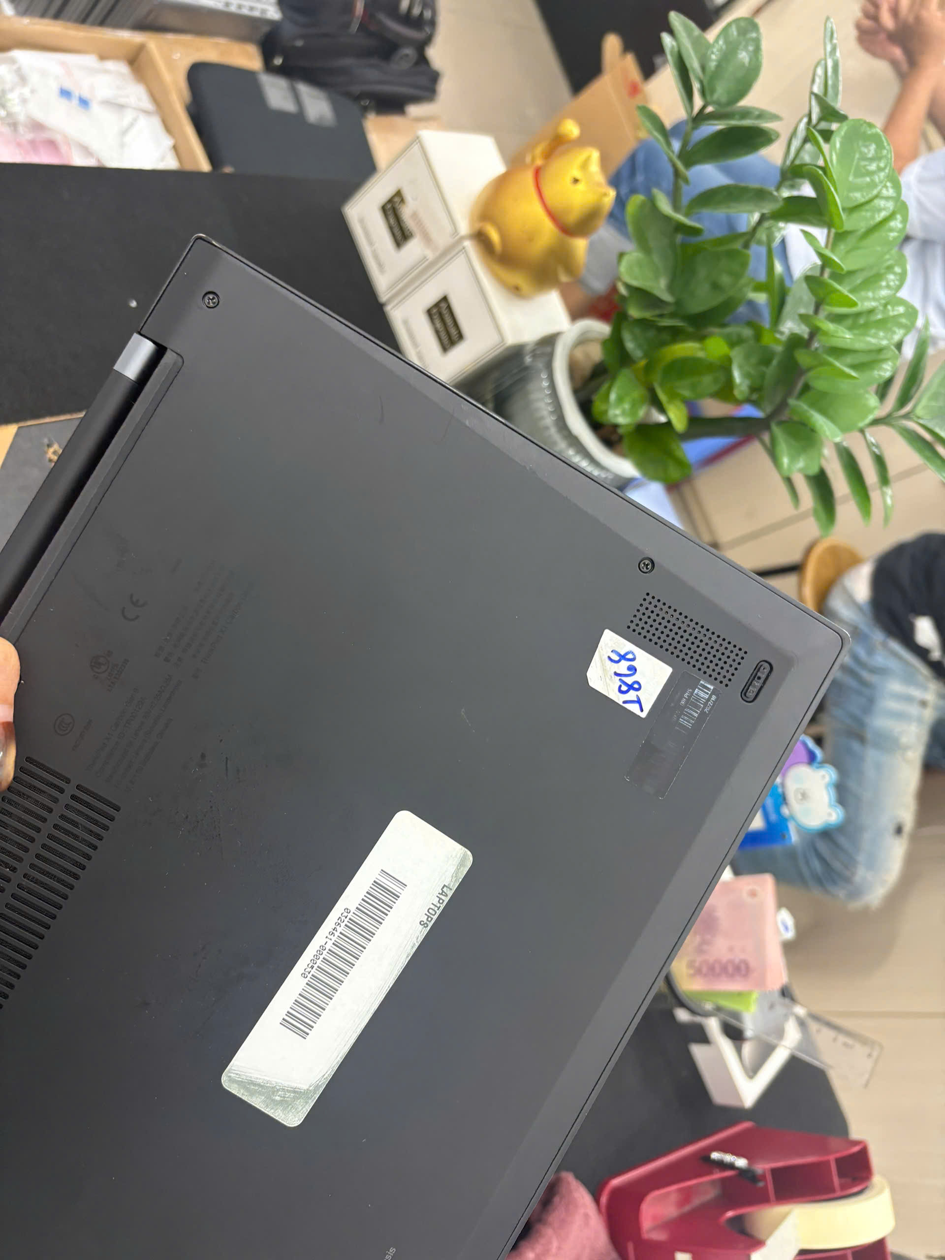 Thinkpad X1 Carbon G9