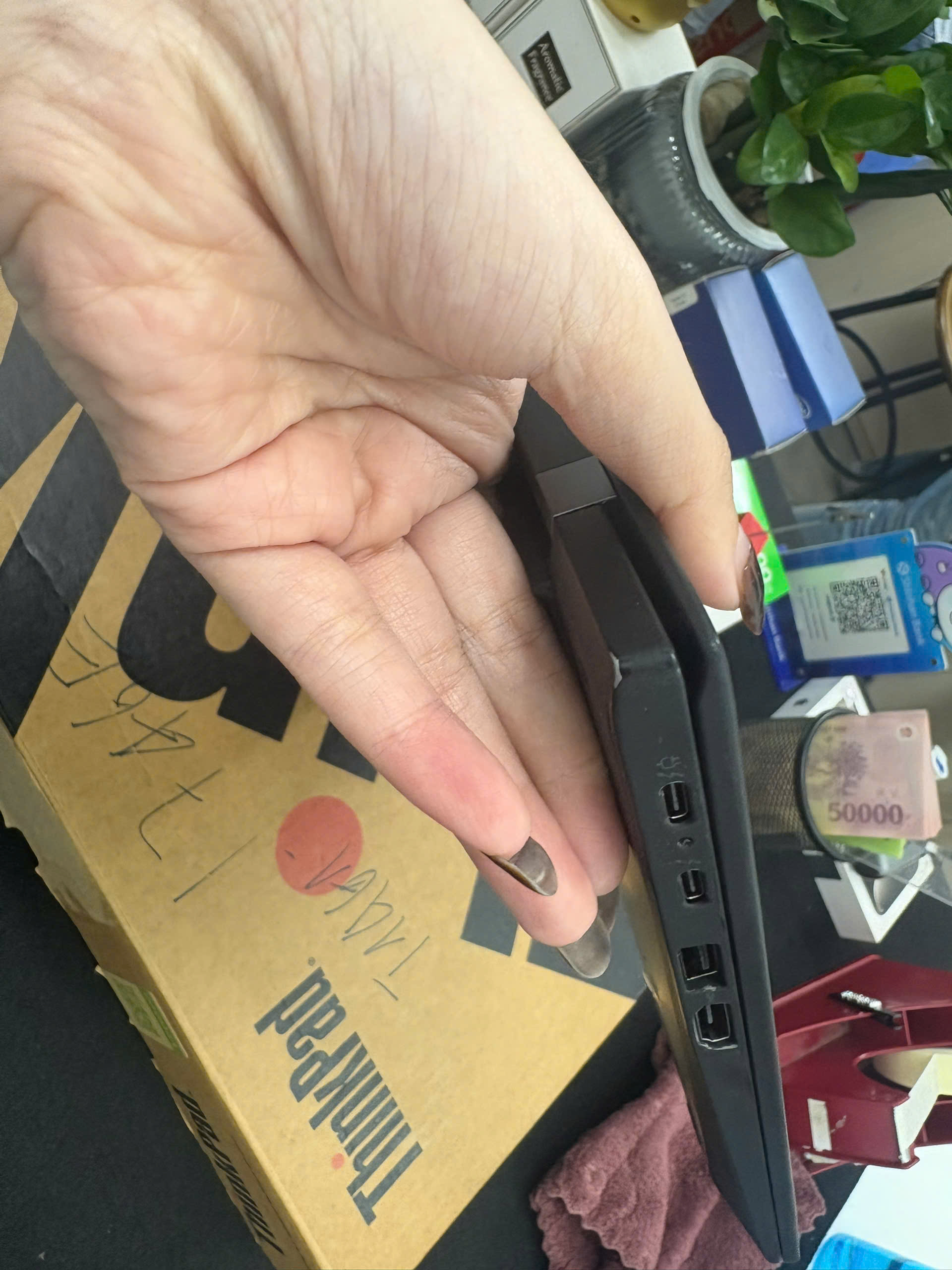 Thinkpad X1 Carbon G9
