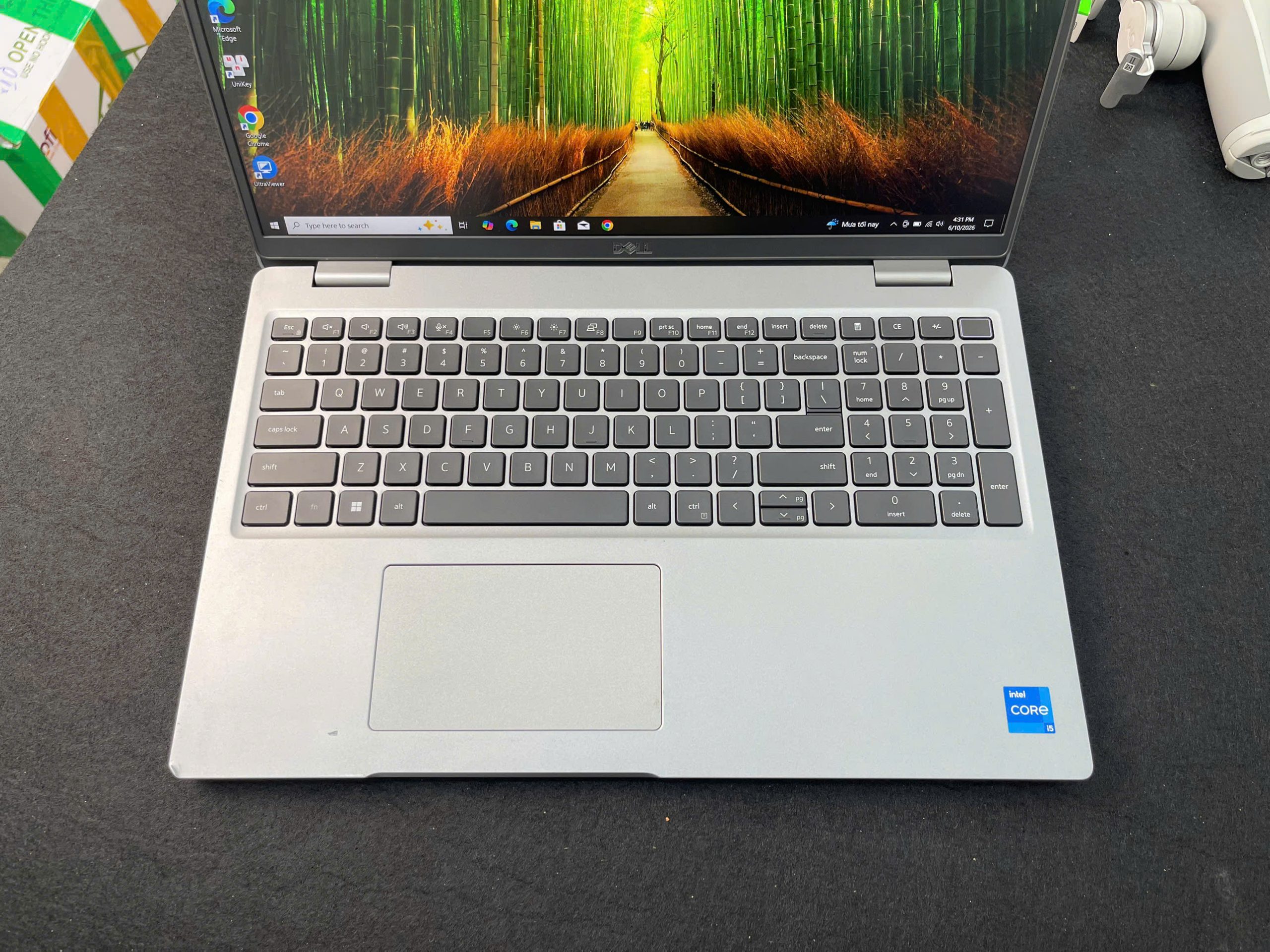 Dell Precision 3560