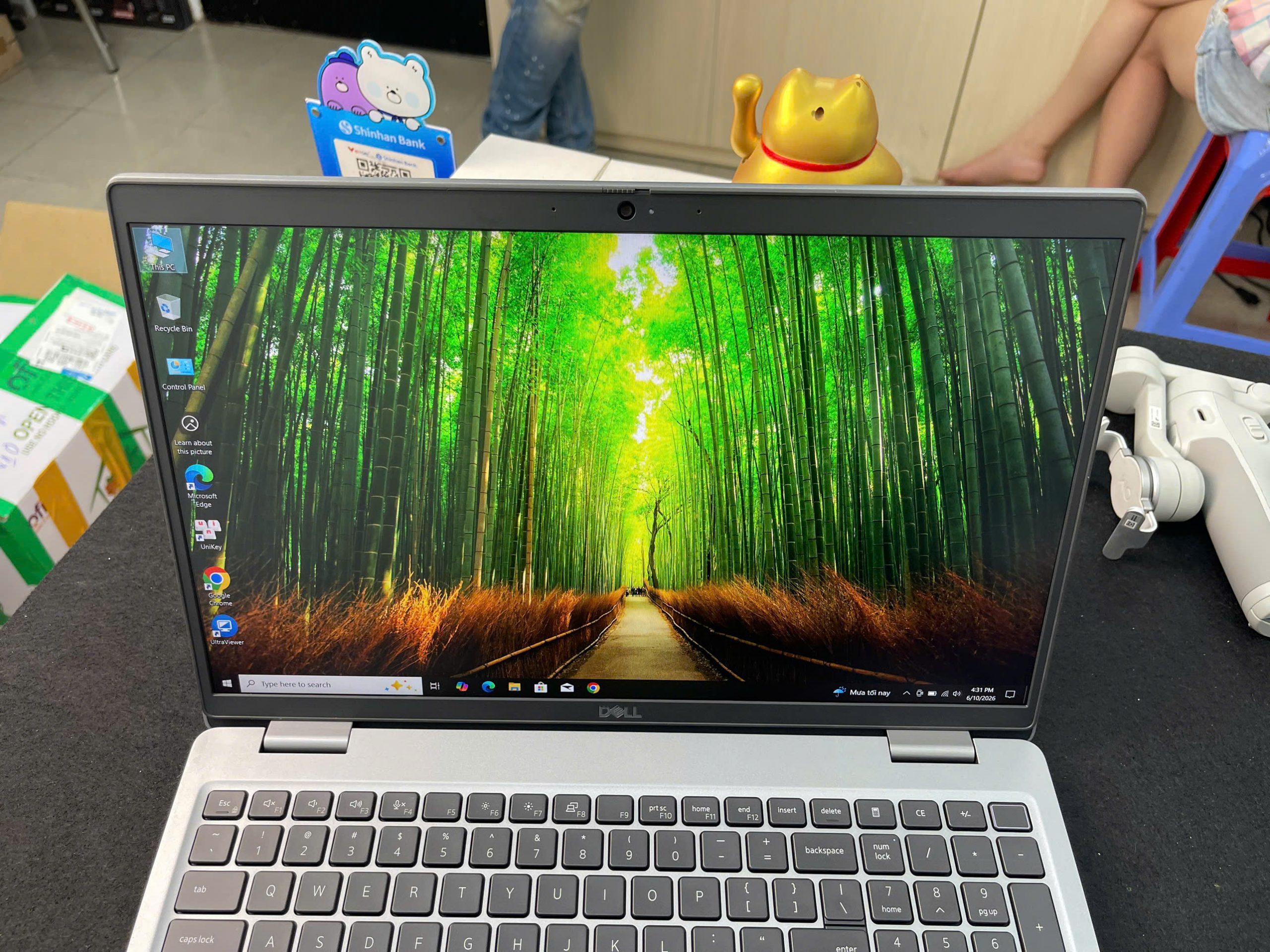 Dell Precision 3560