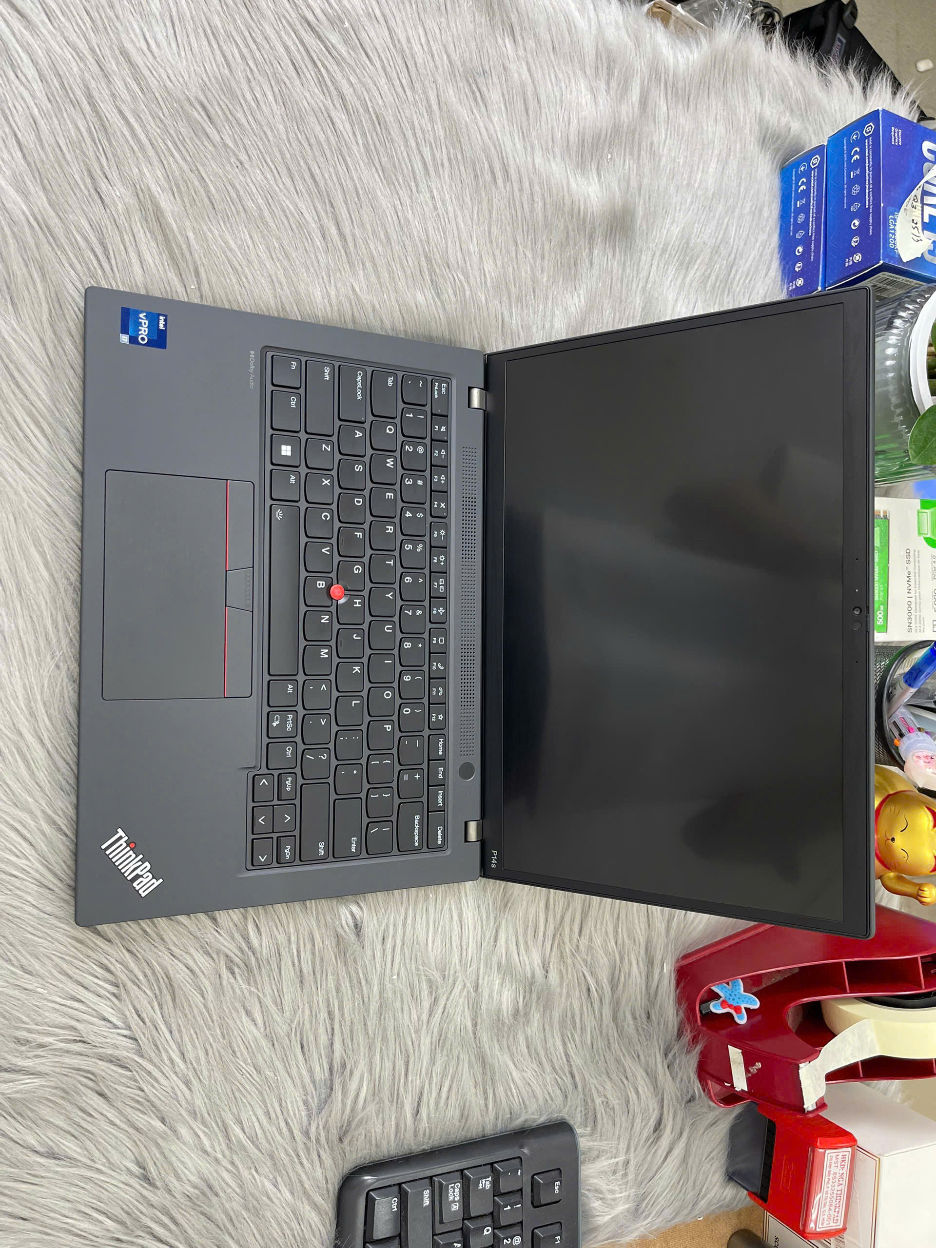 Thinkpad P14s G4