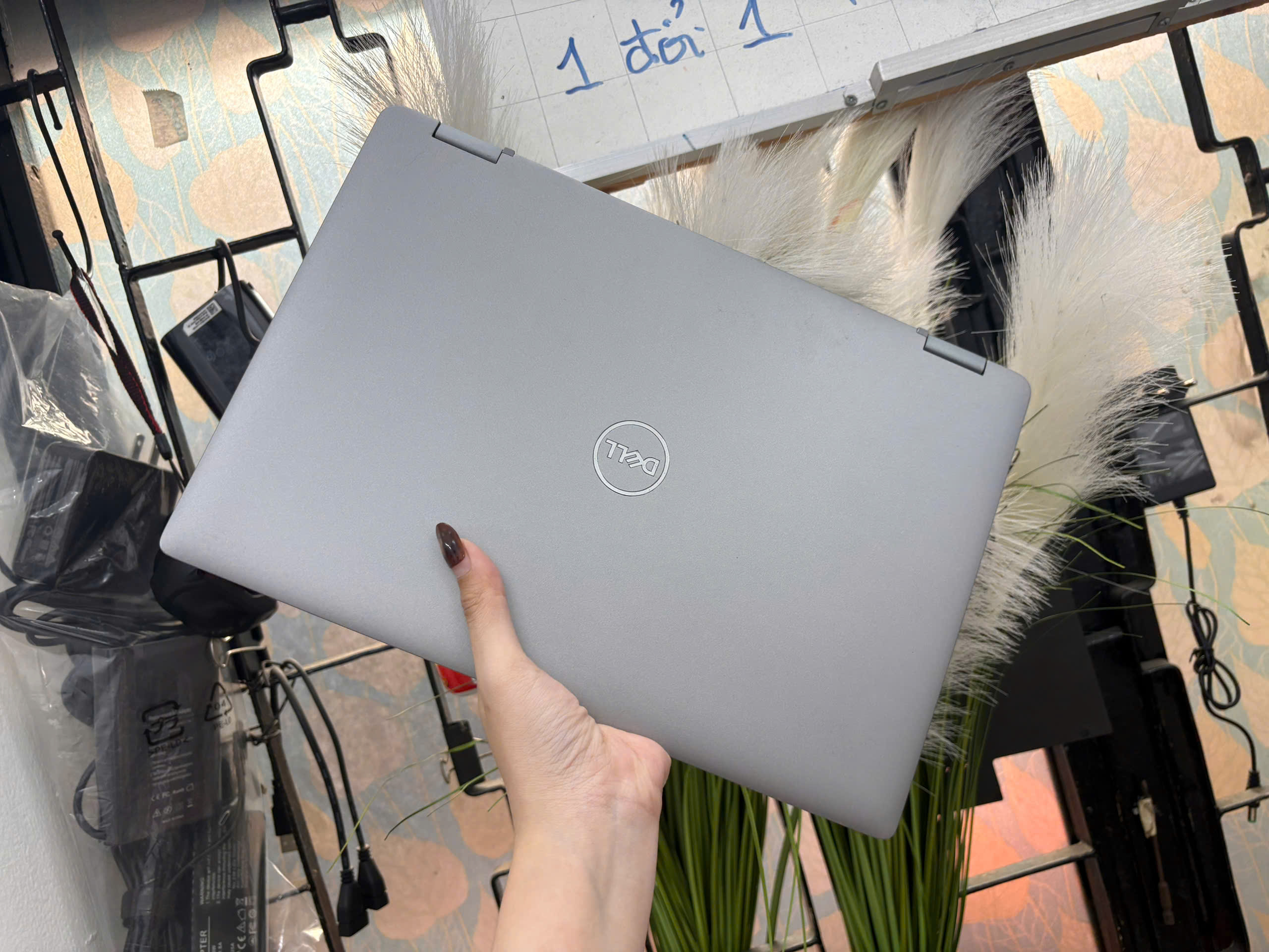 Dell Latitude 5330 2in1