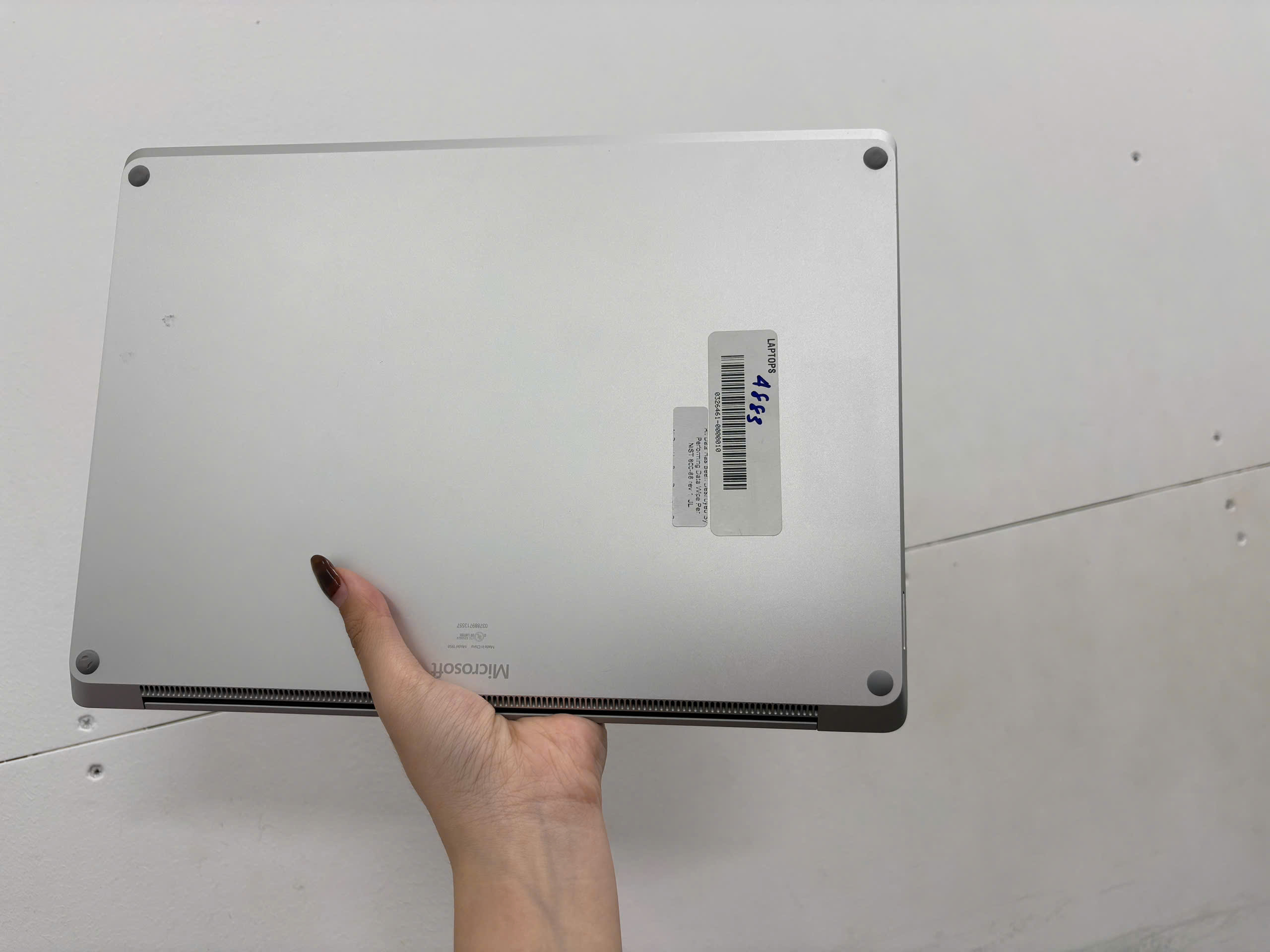 Surface laptop 4