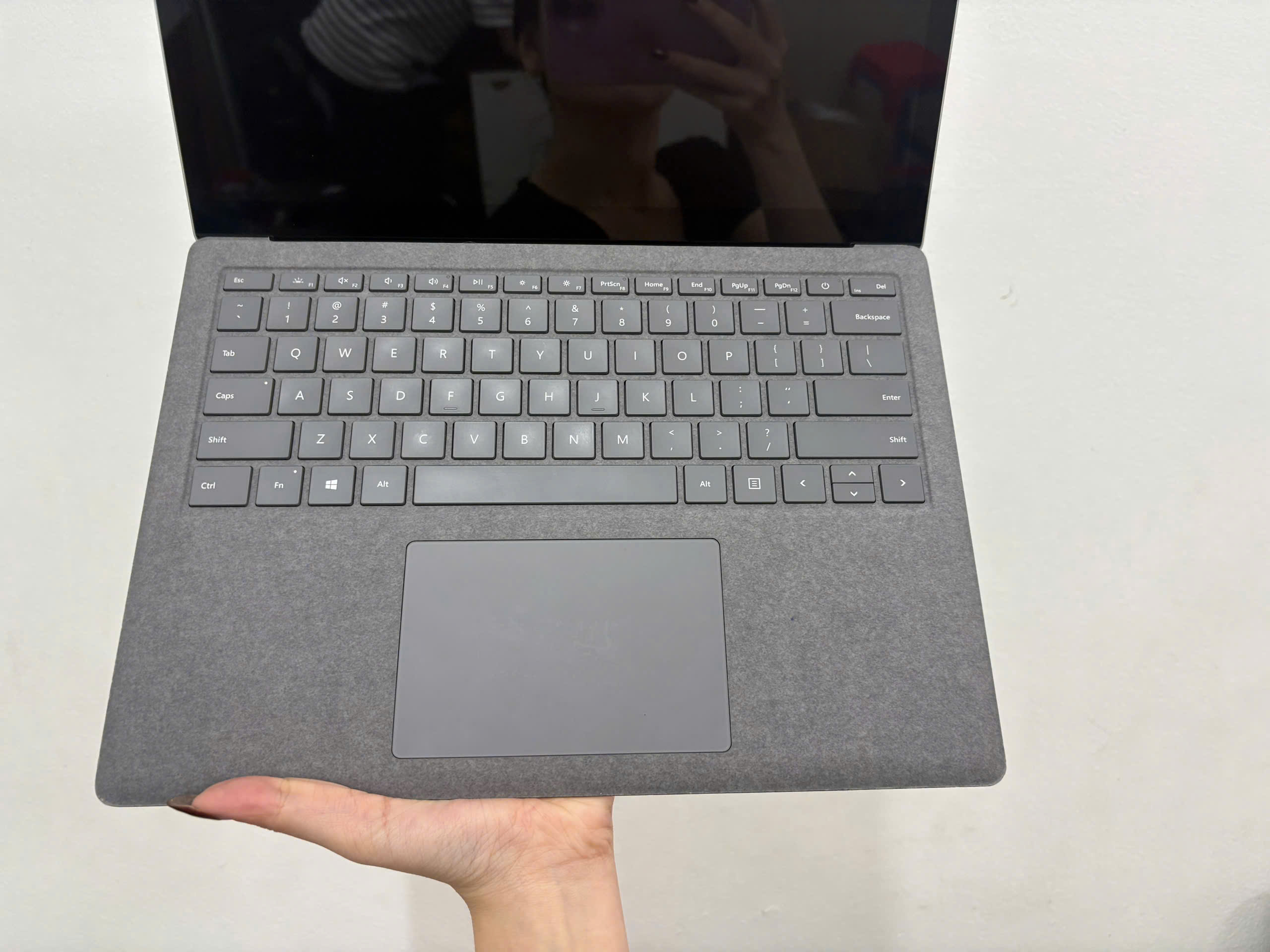Surface laptop 4