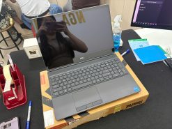 Dell Precision 7560