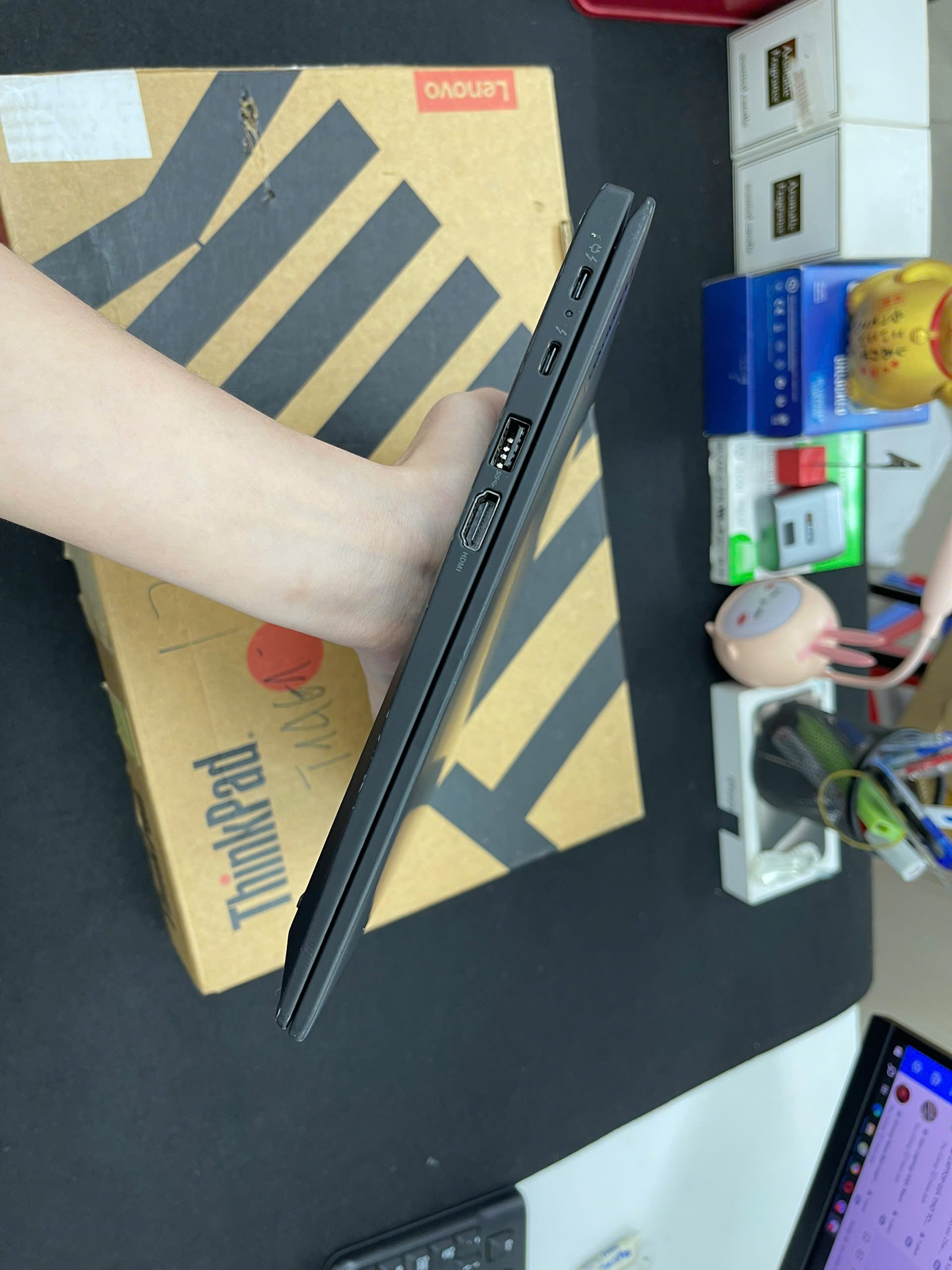 Thinkpad X1 Carbon G9