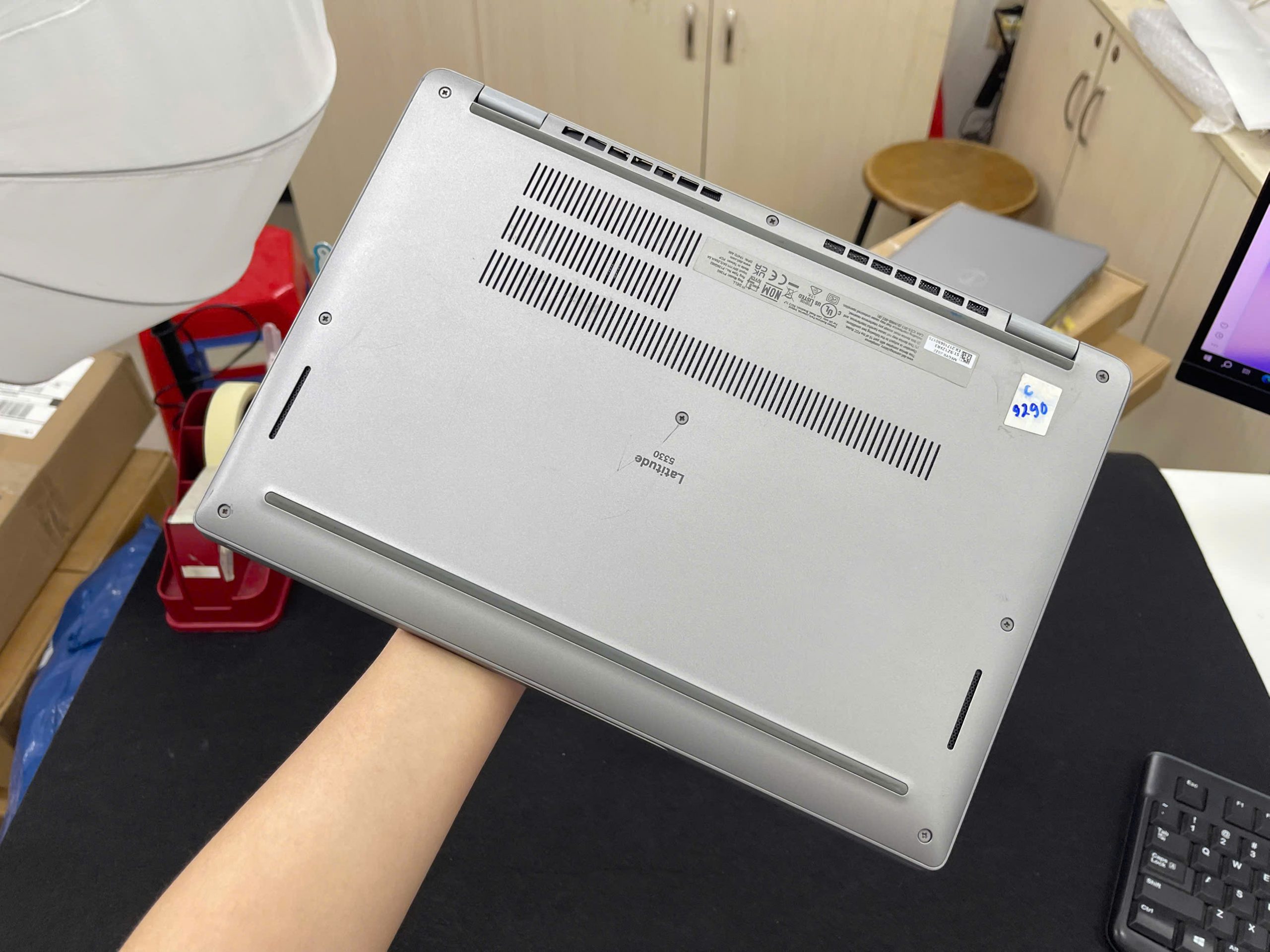 Dell Latitude 5330 2in1