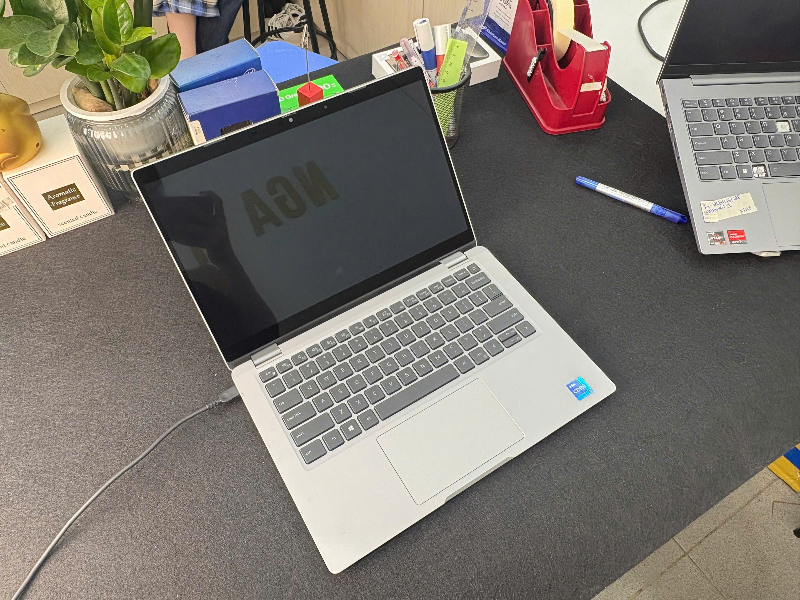 Dell Latitude 5330 2in1