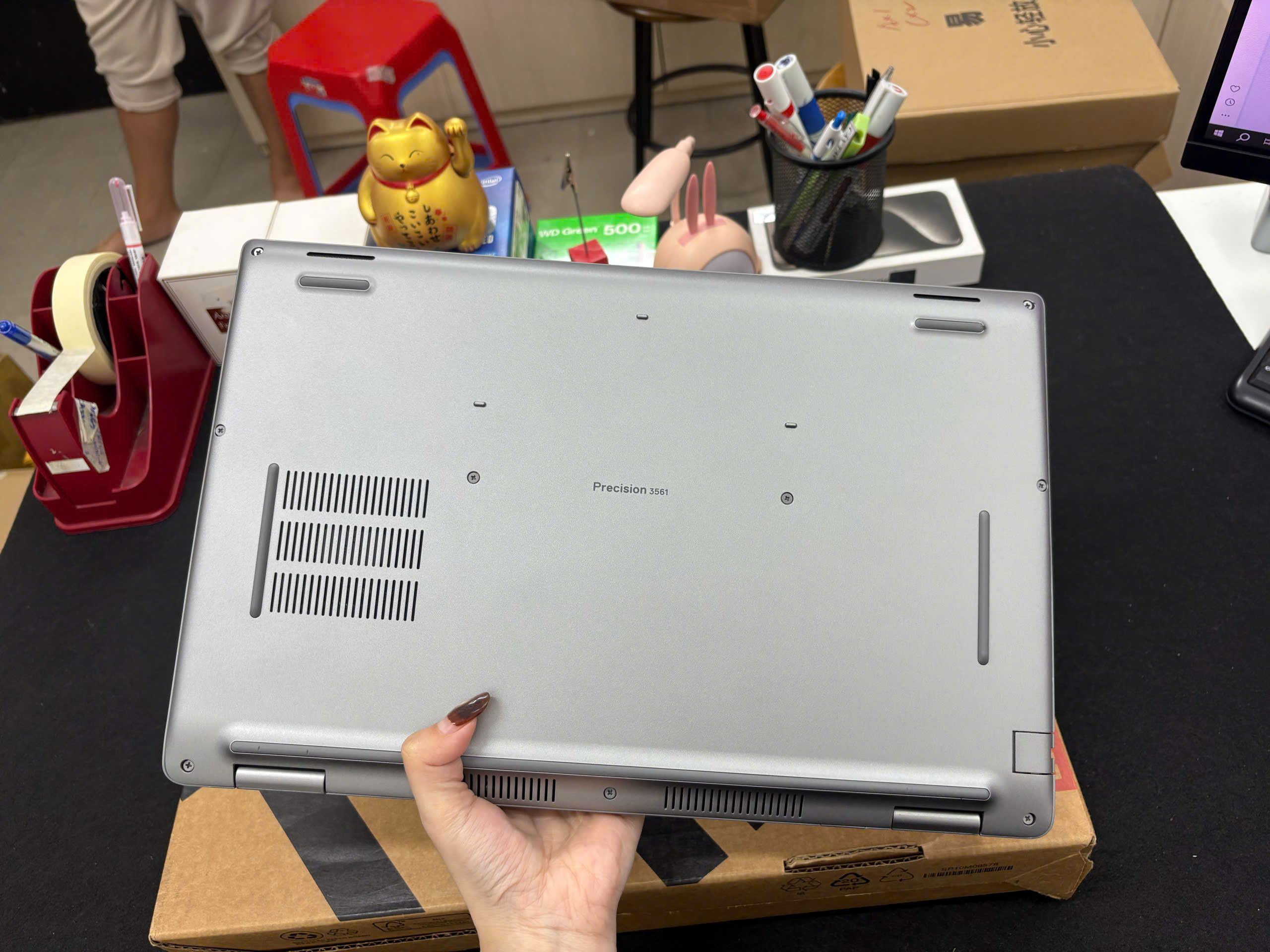 Dell Precision 3561