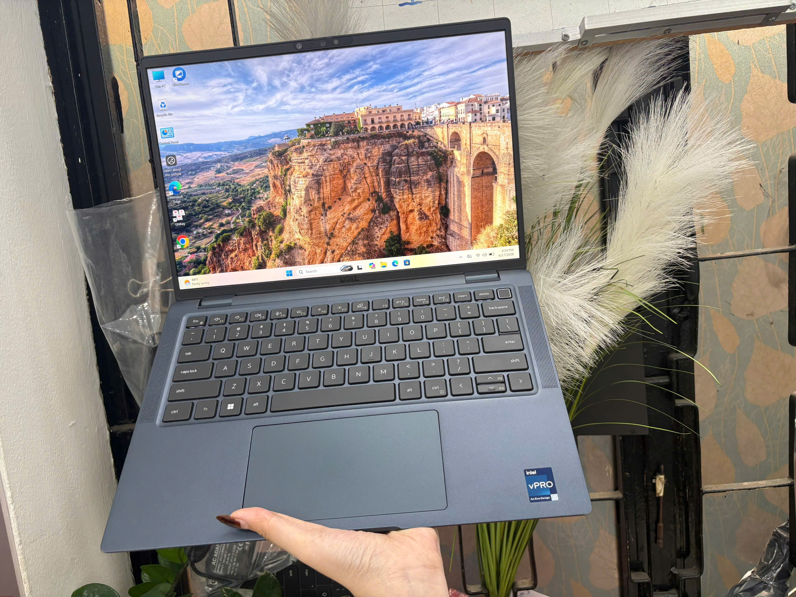 Dell Latitude 7440 Màu Blue