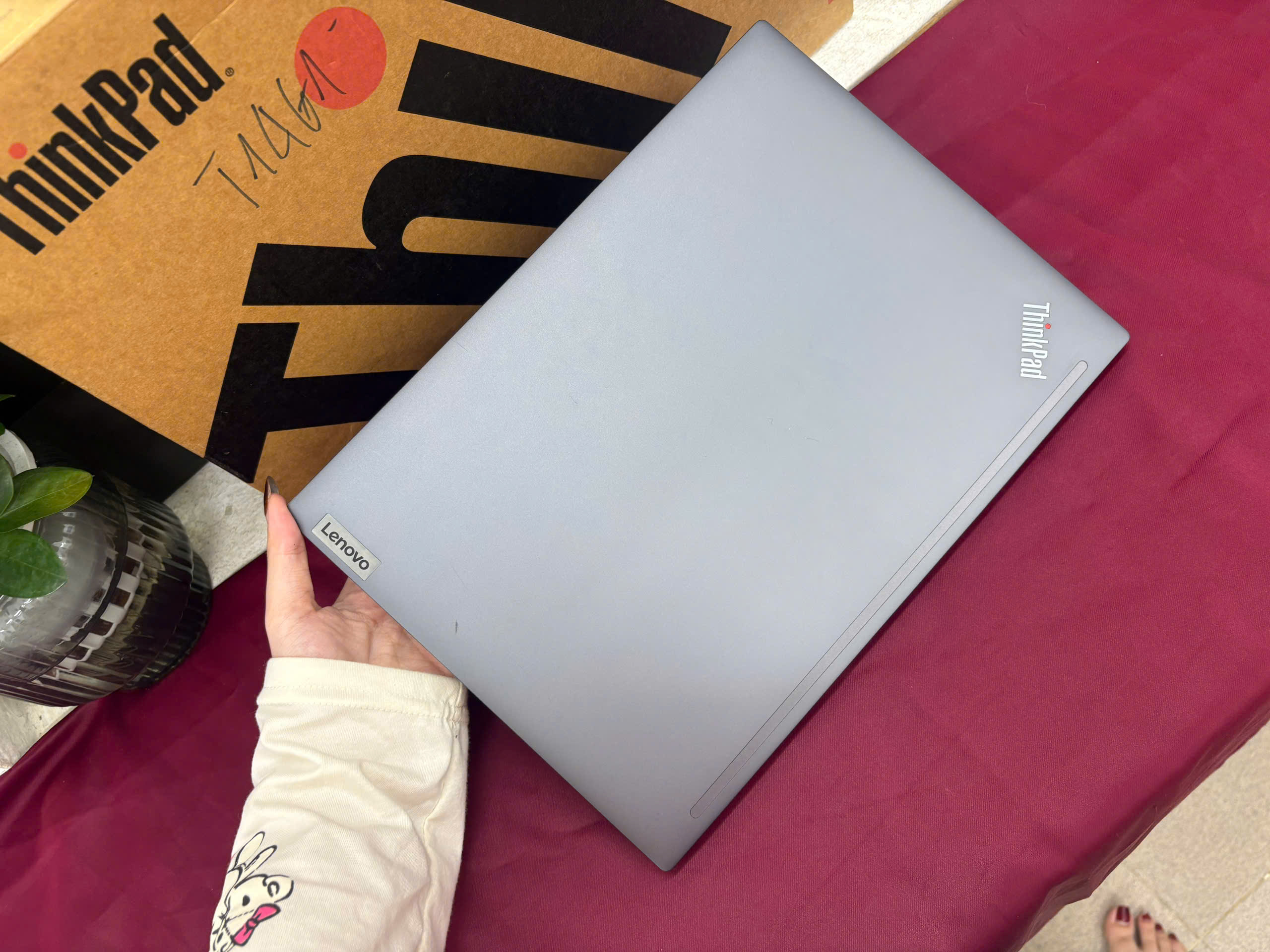 Thinkpad T14s G4 bản NHôm
