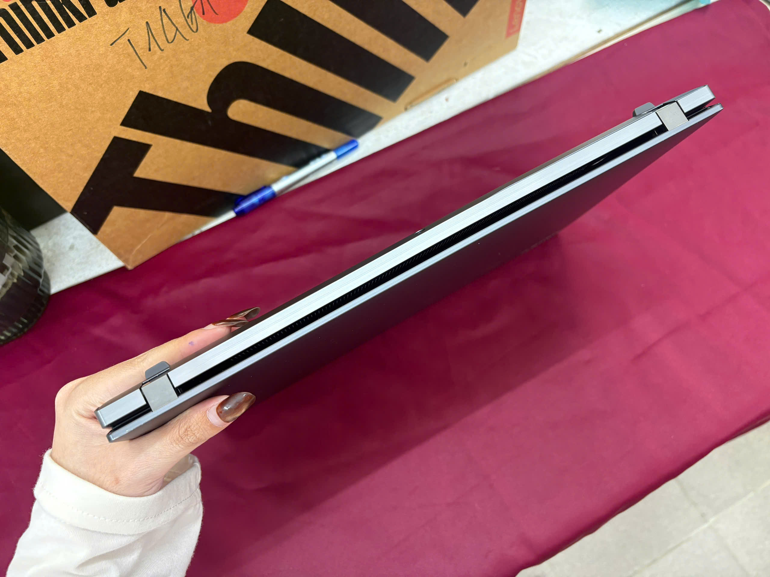 Thinkpad T14s G4 bản NHôm