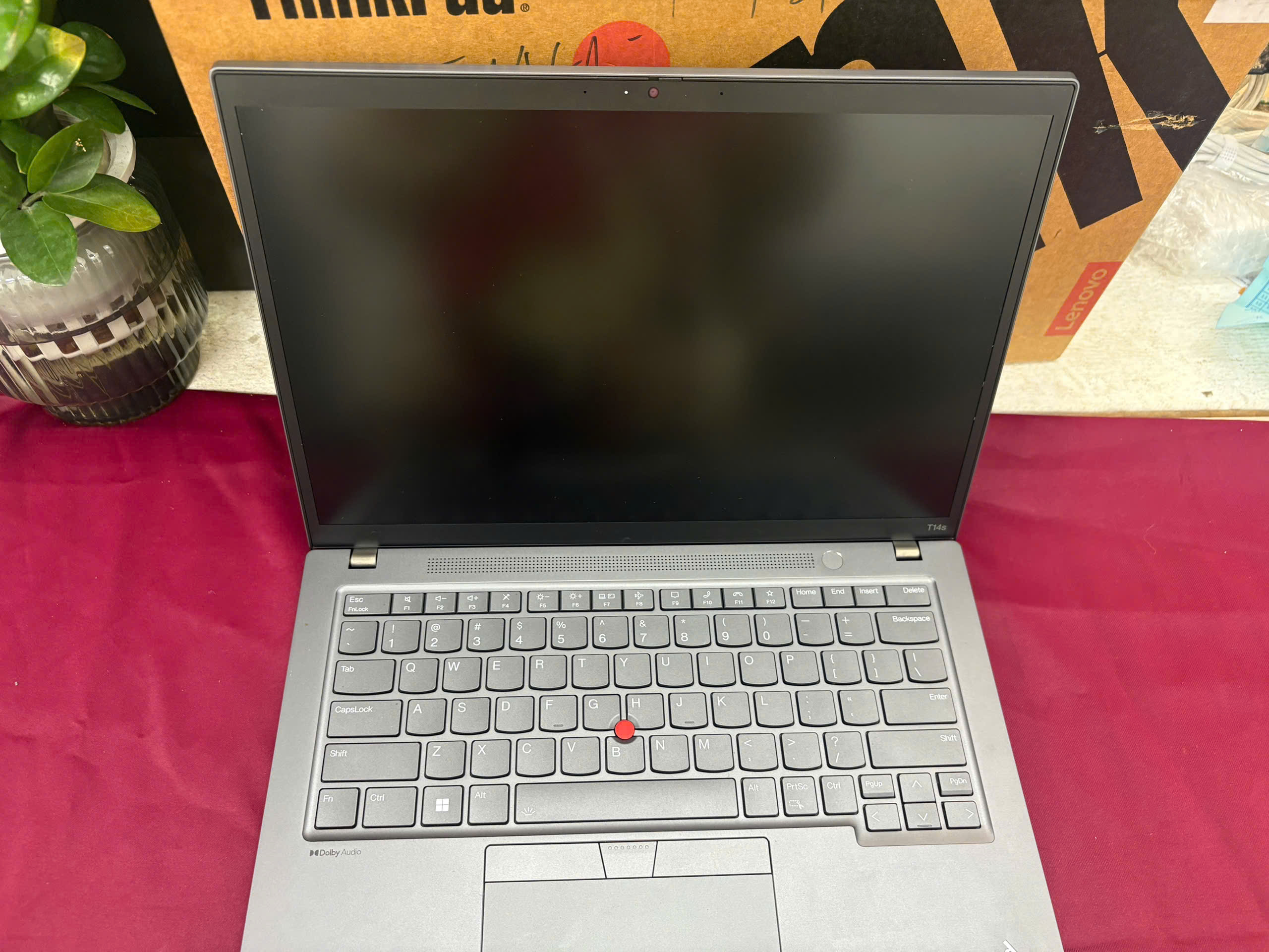 Thinkpad T14s G4 bản NHôm