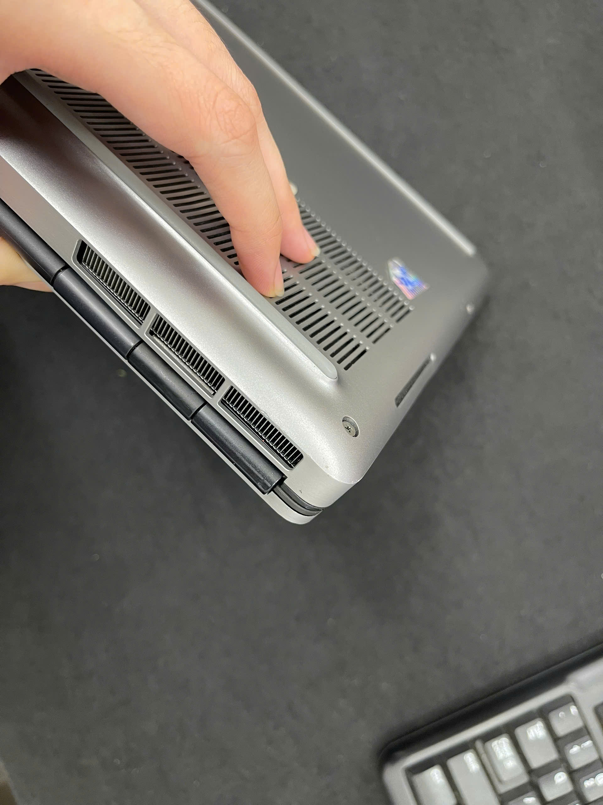 Dell Precision 7560