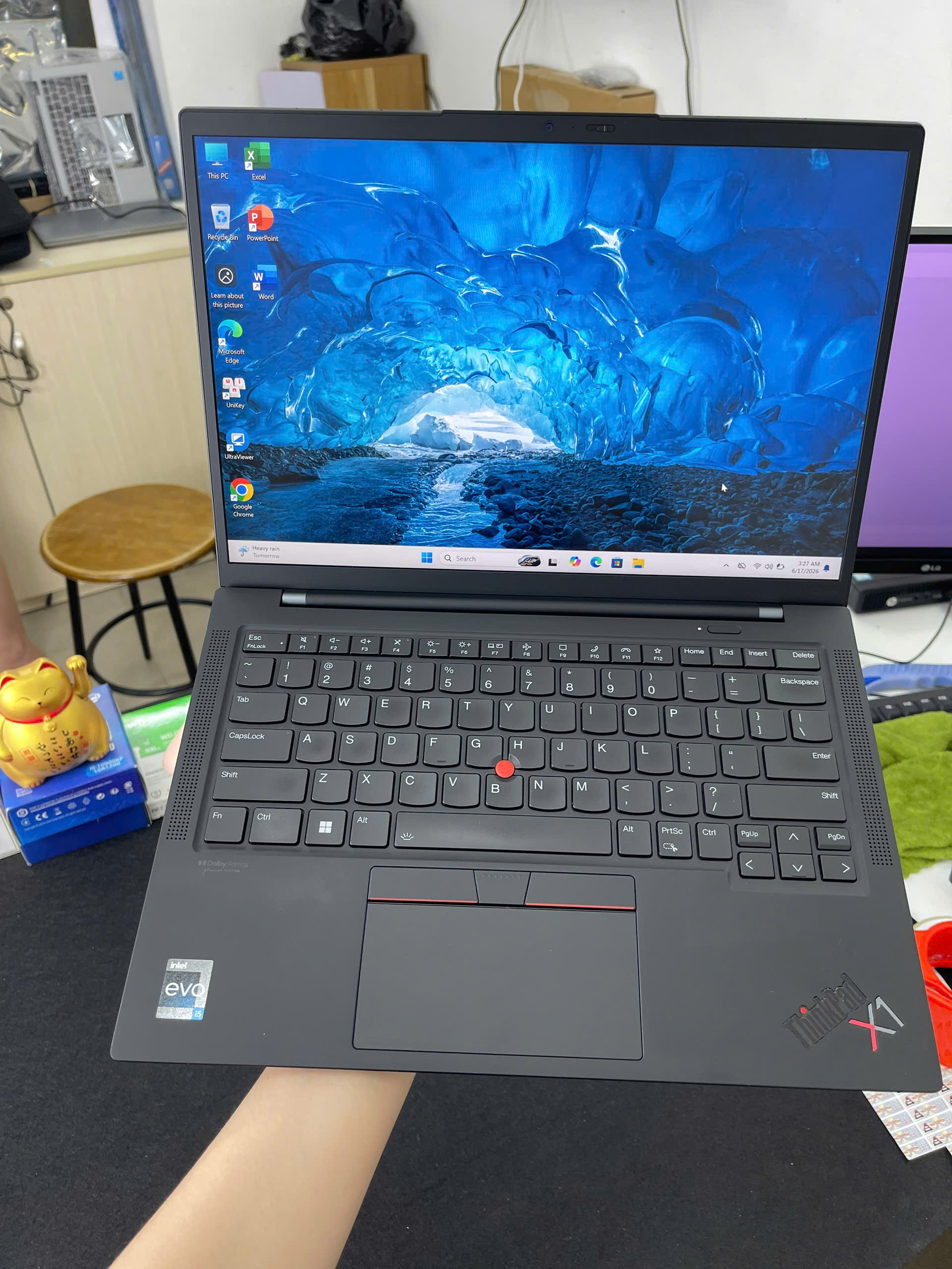 Thinkpad X1 Carbon G10