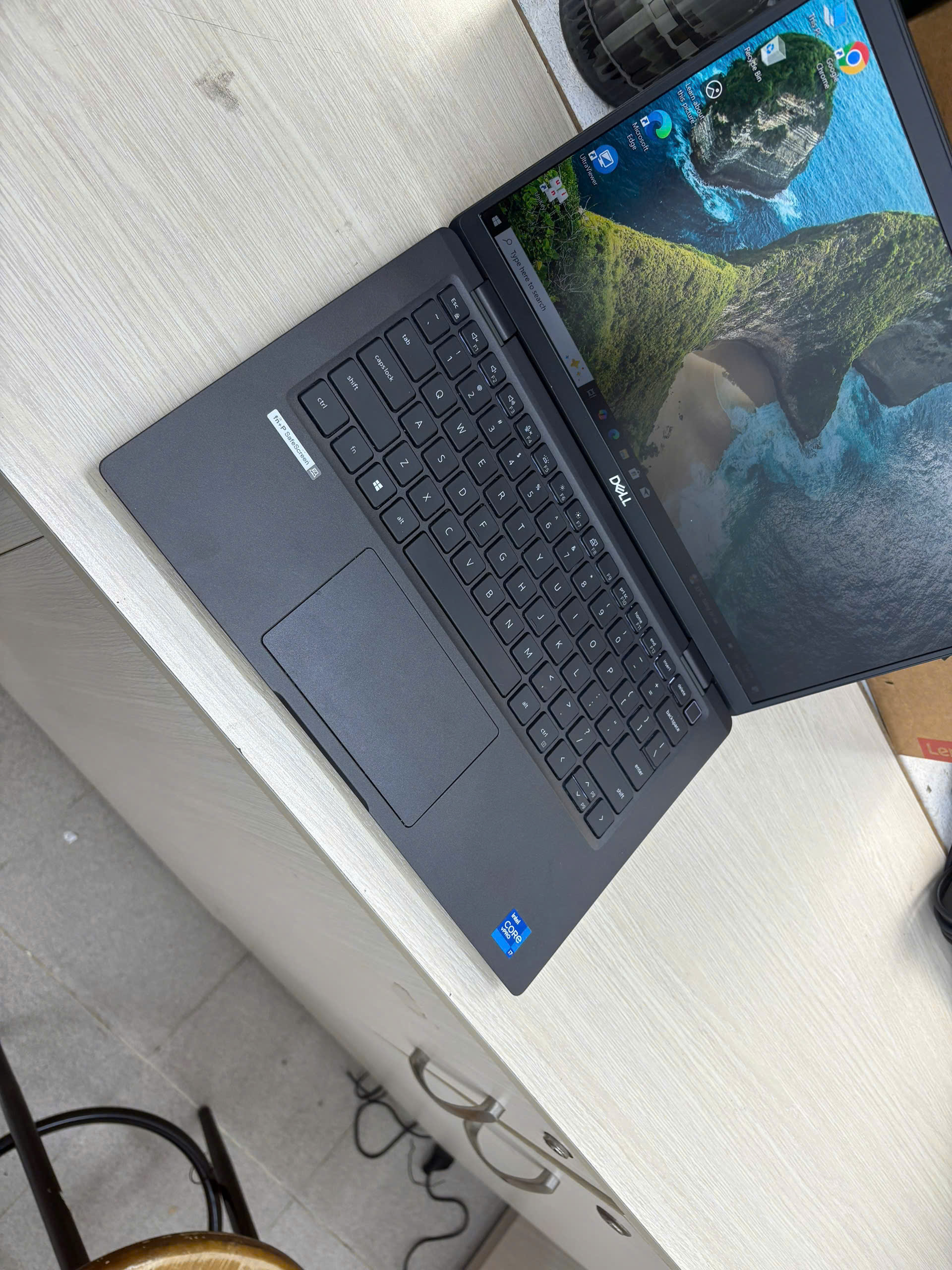 Dell Latitude 7420 có LTE
