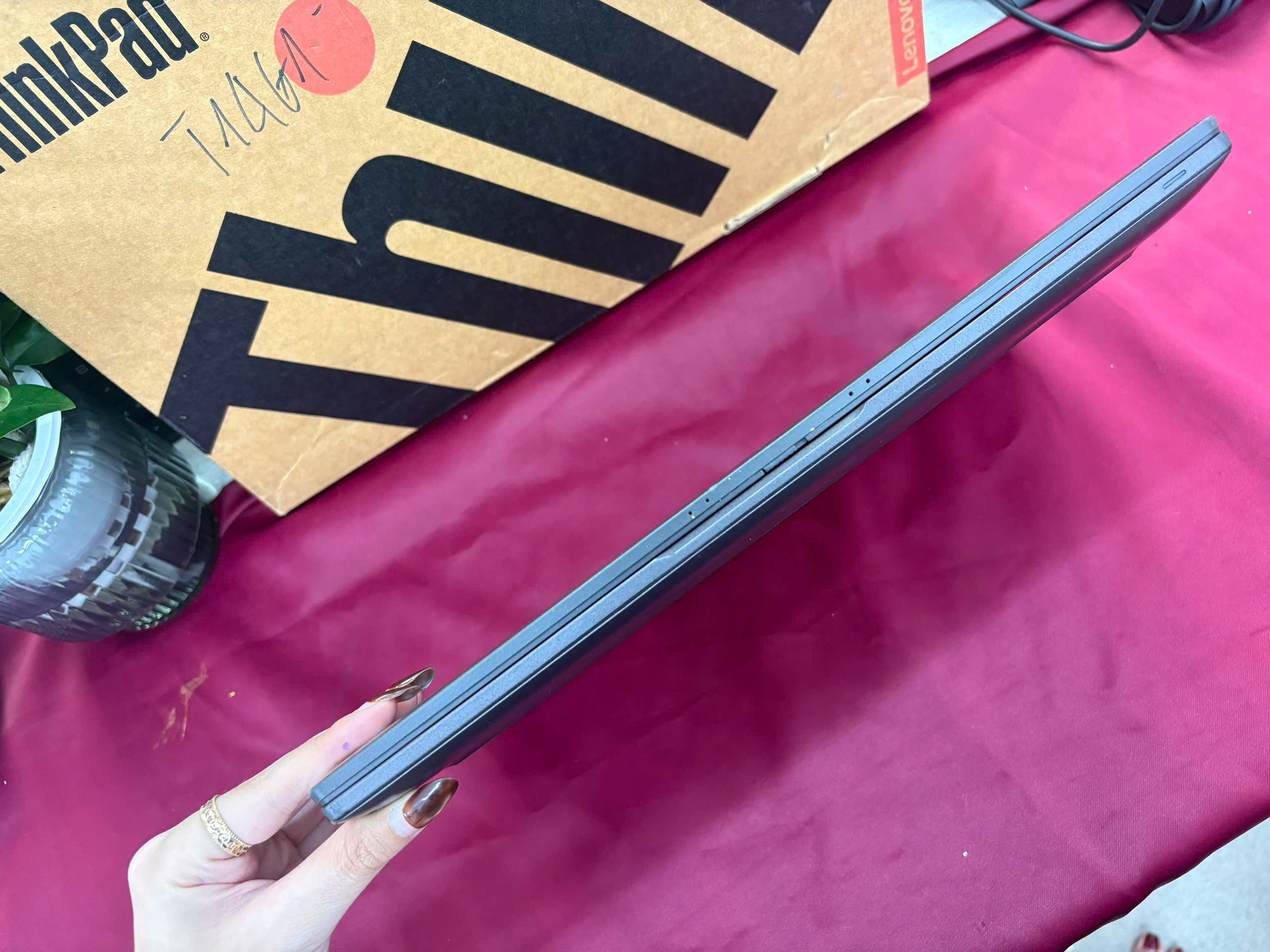 Dell Latitude 7420 có LTE