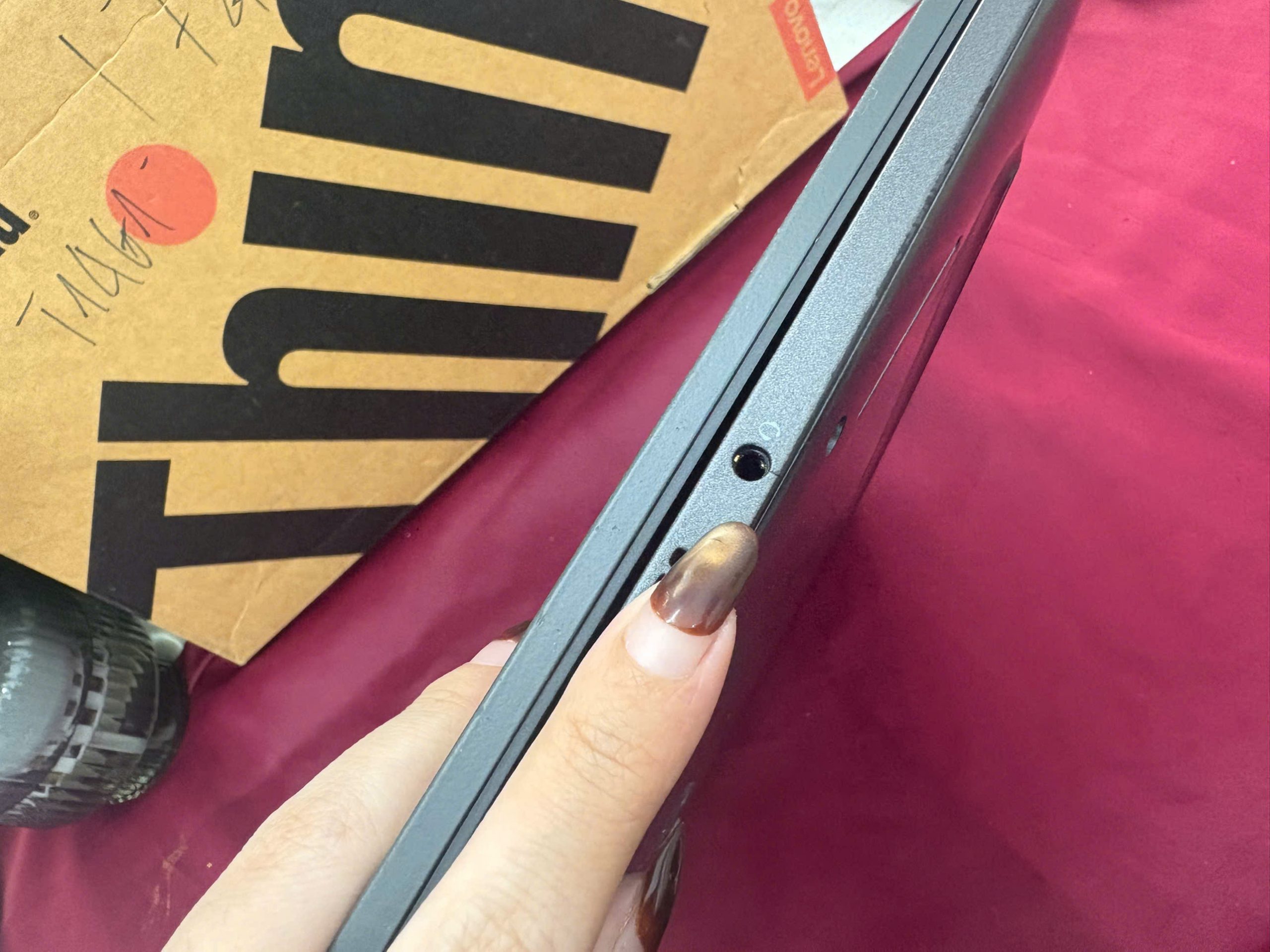 Dell Latitude 7420 có LTE