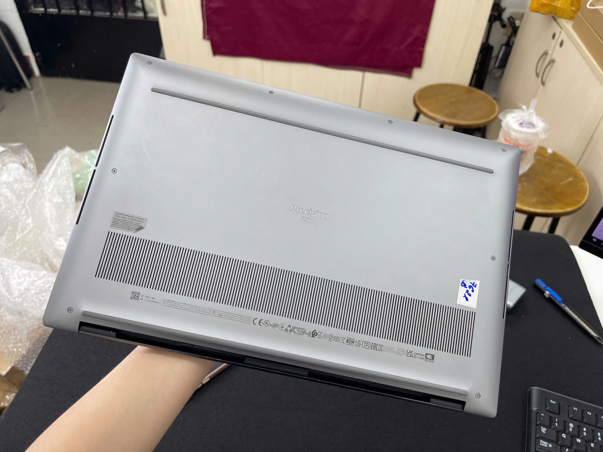 Dell Precision 5570