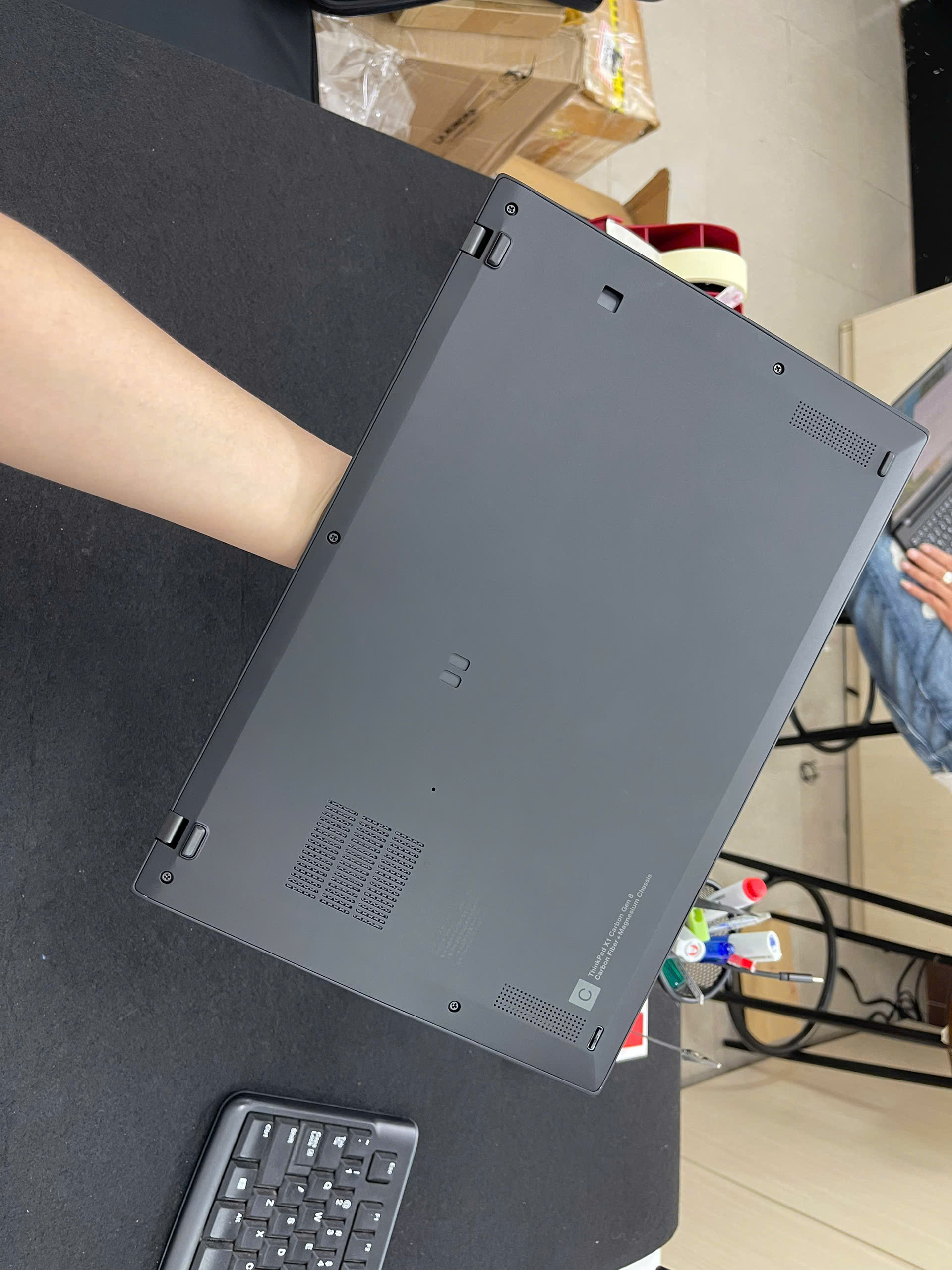 Thinkpad X1 Carbon G8