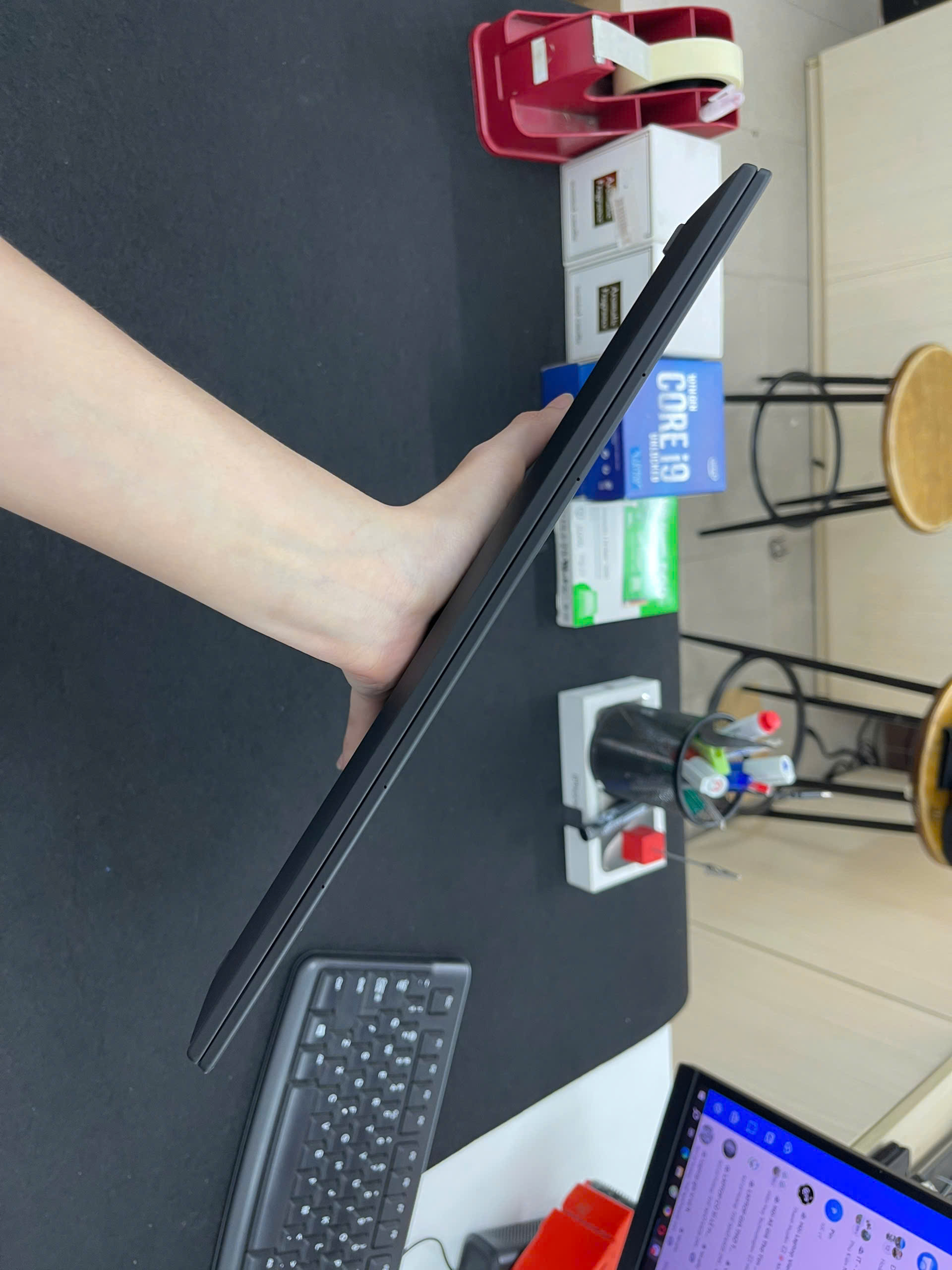 Thinkpad X1 Carbon G8