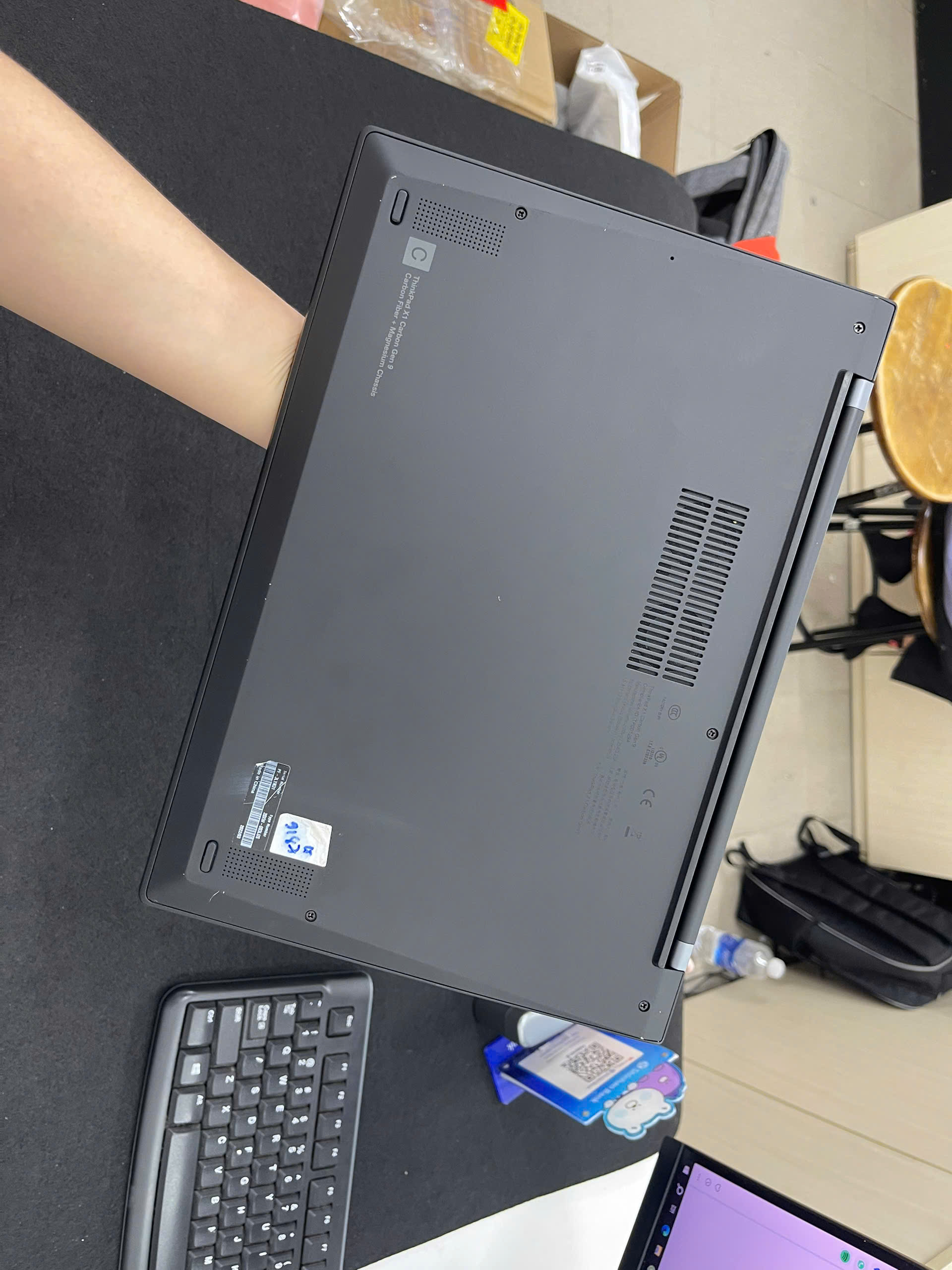 Thinkpad X1 Carbon G9