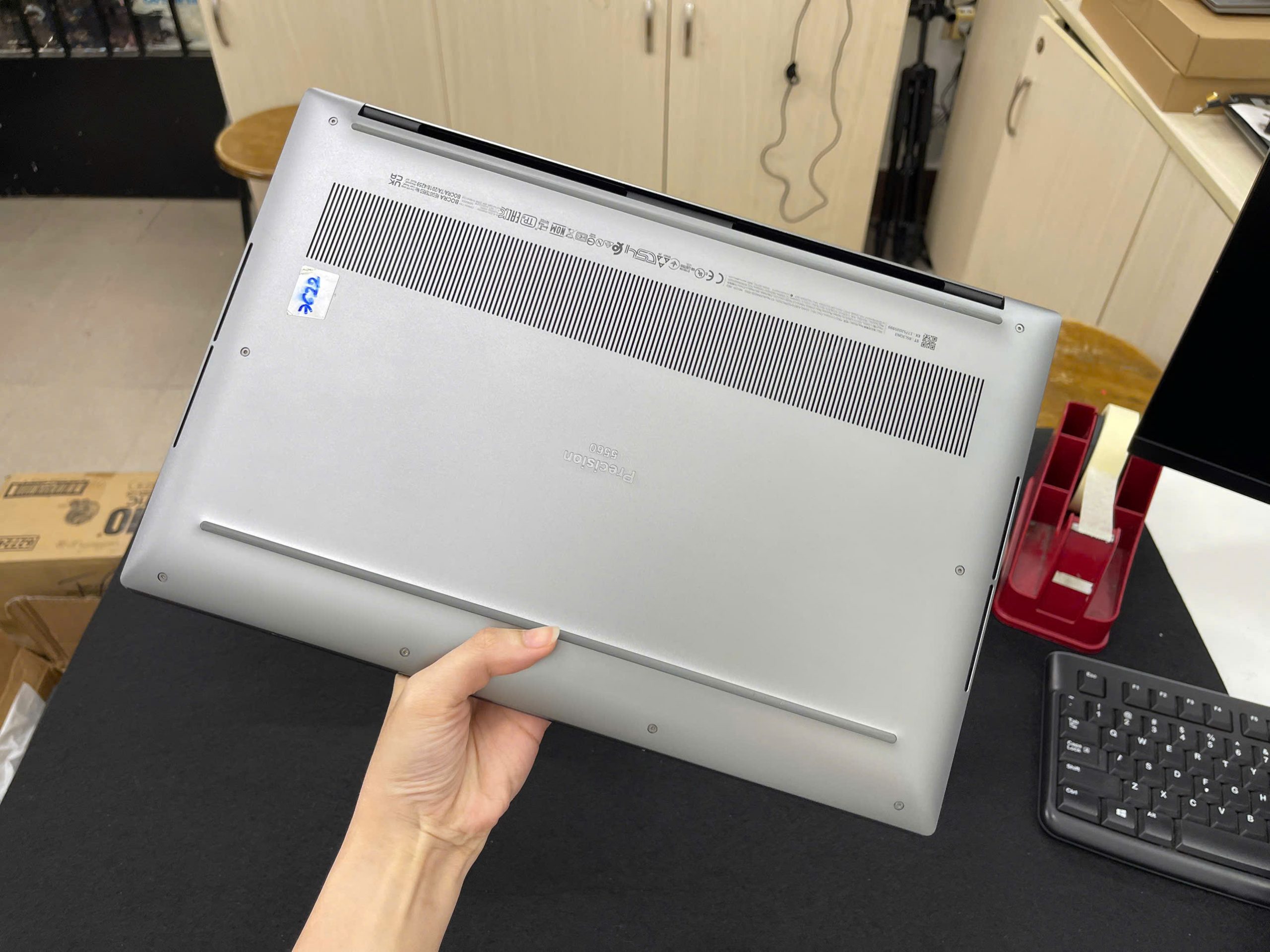 Dell Precision 5560