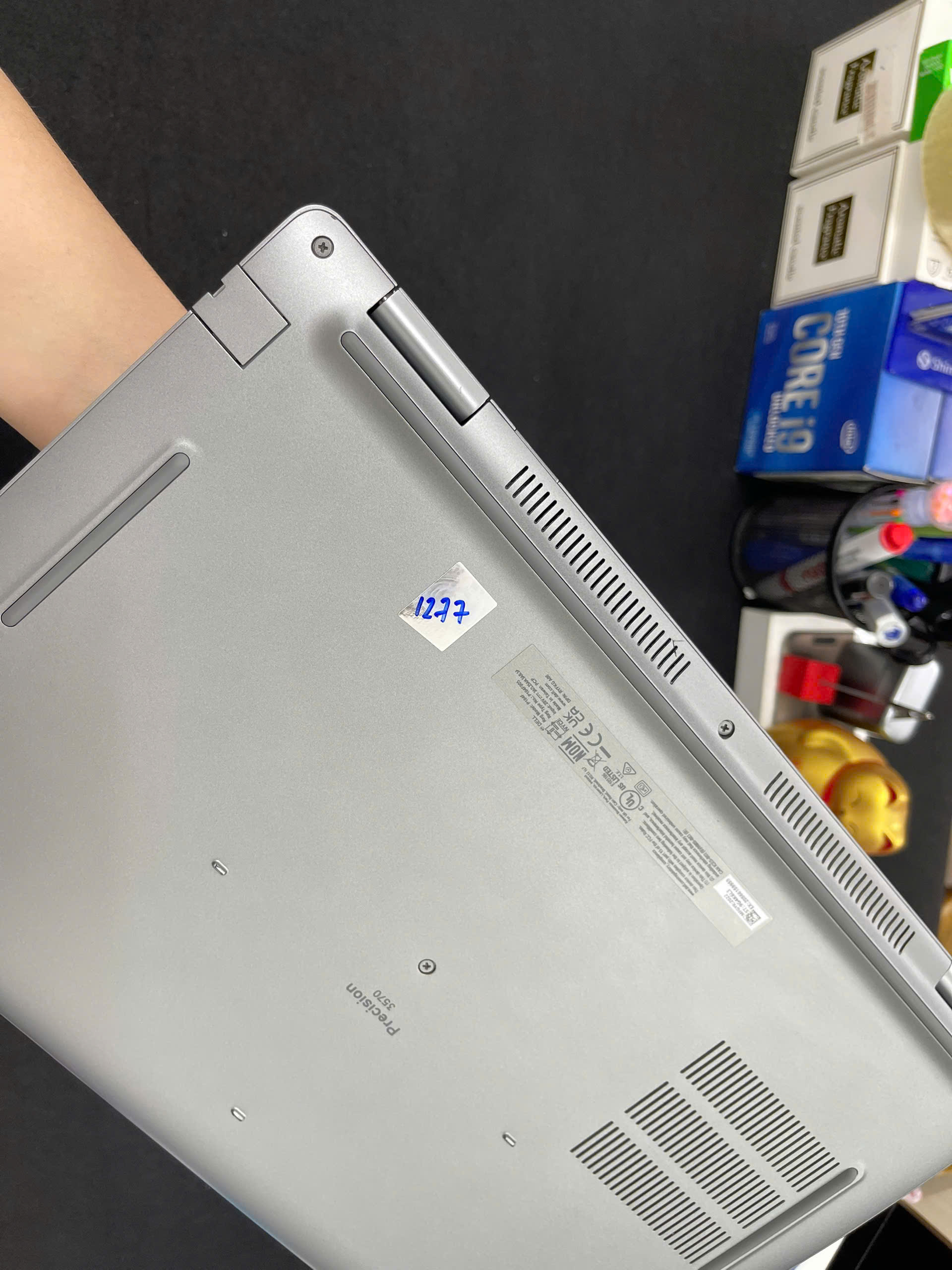Dell Precision 3570