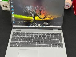 Dell Precision 3570