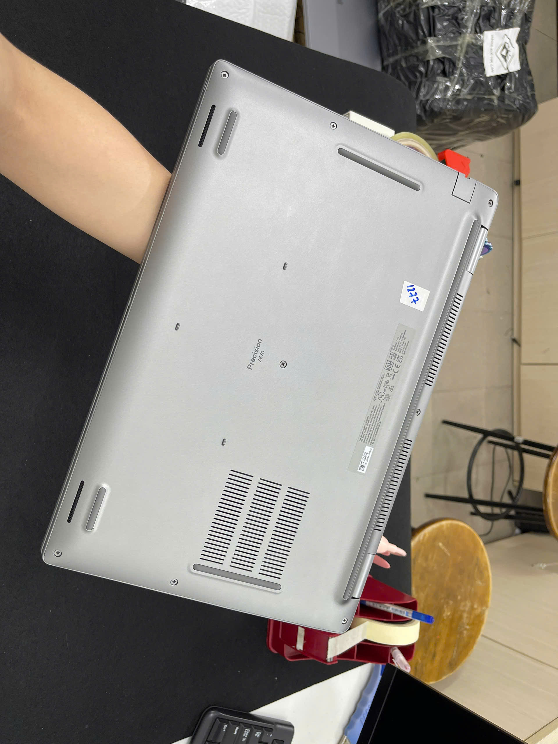 Dell Precision 3570