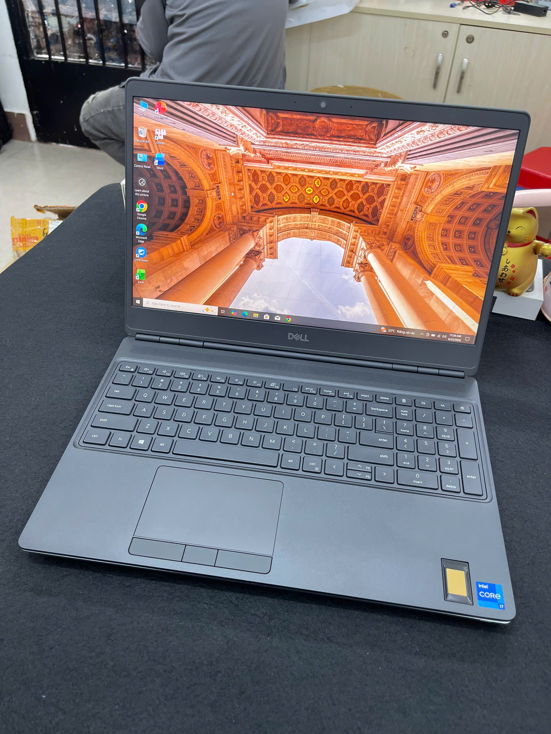 Dell Precision 7560