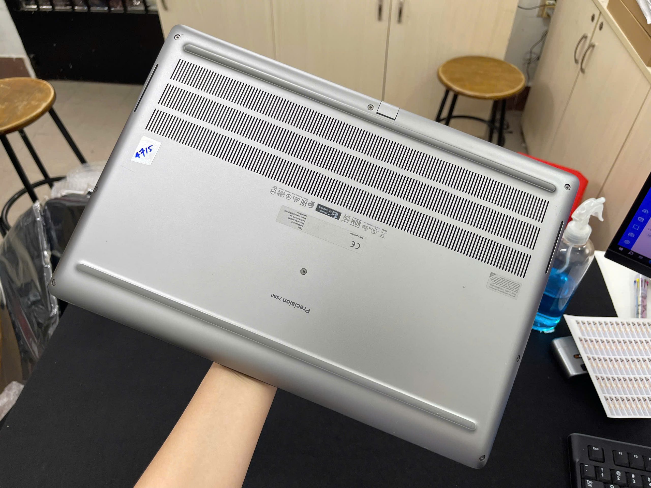Dell Precision 7560