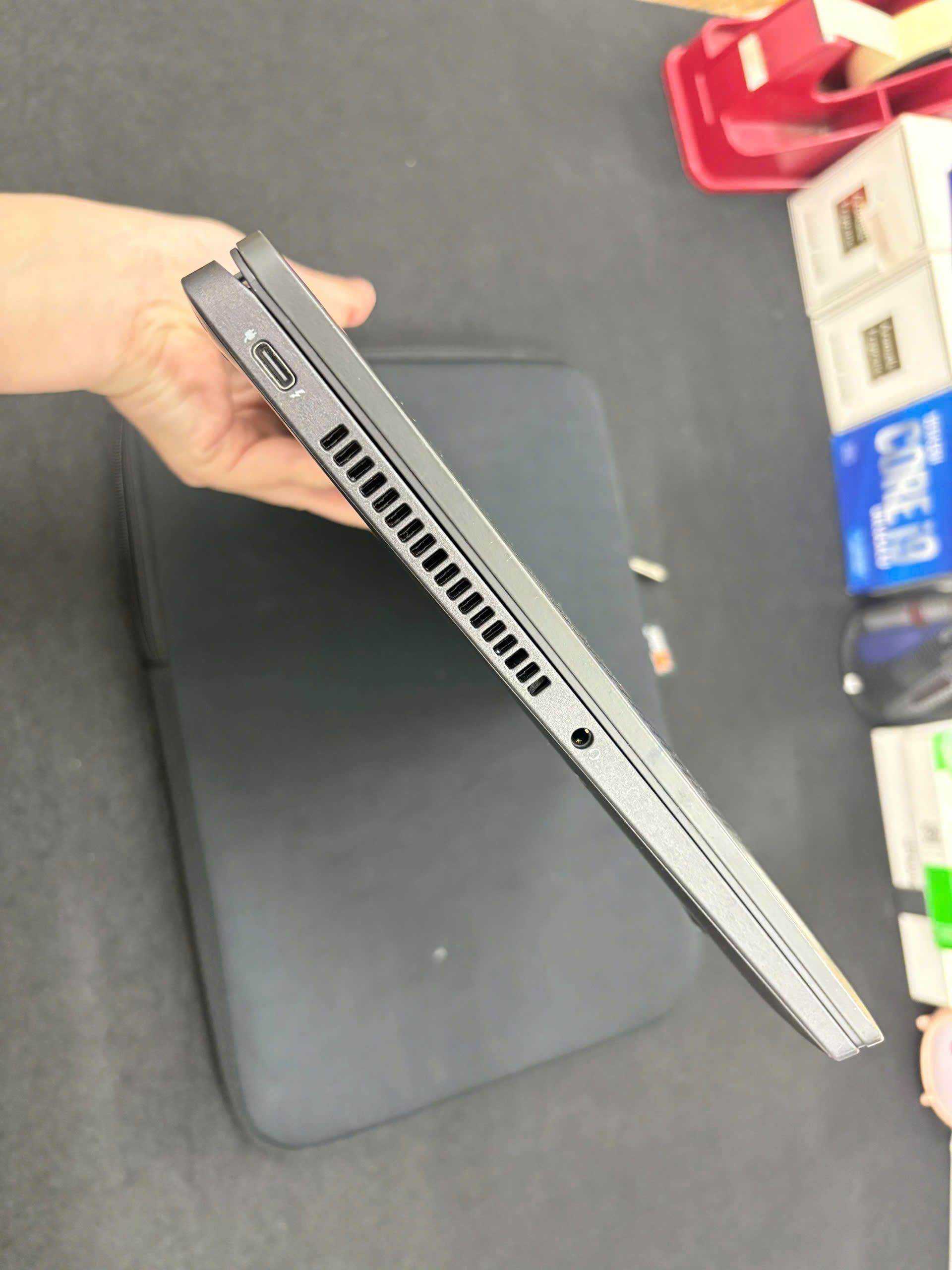Dell Latitude 7420