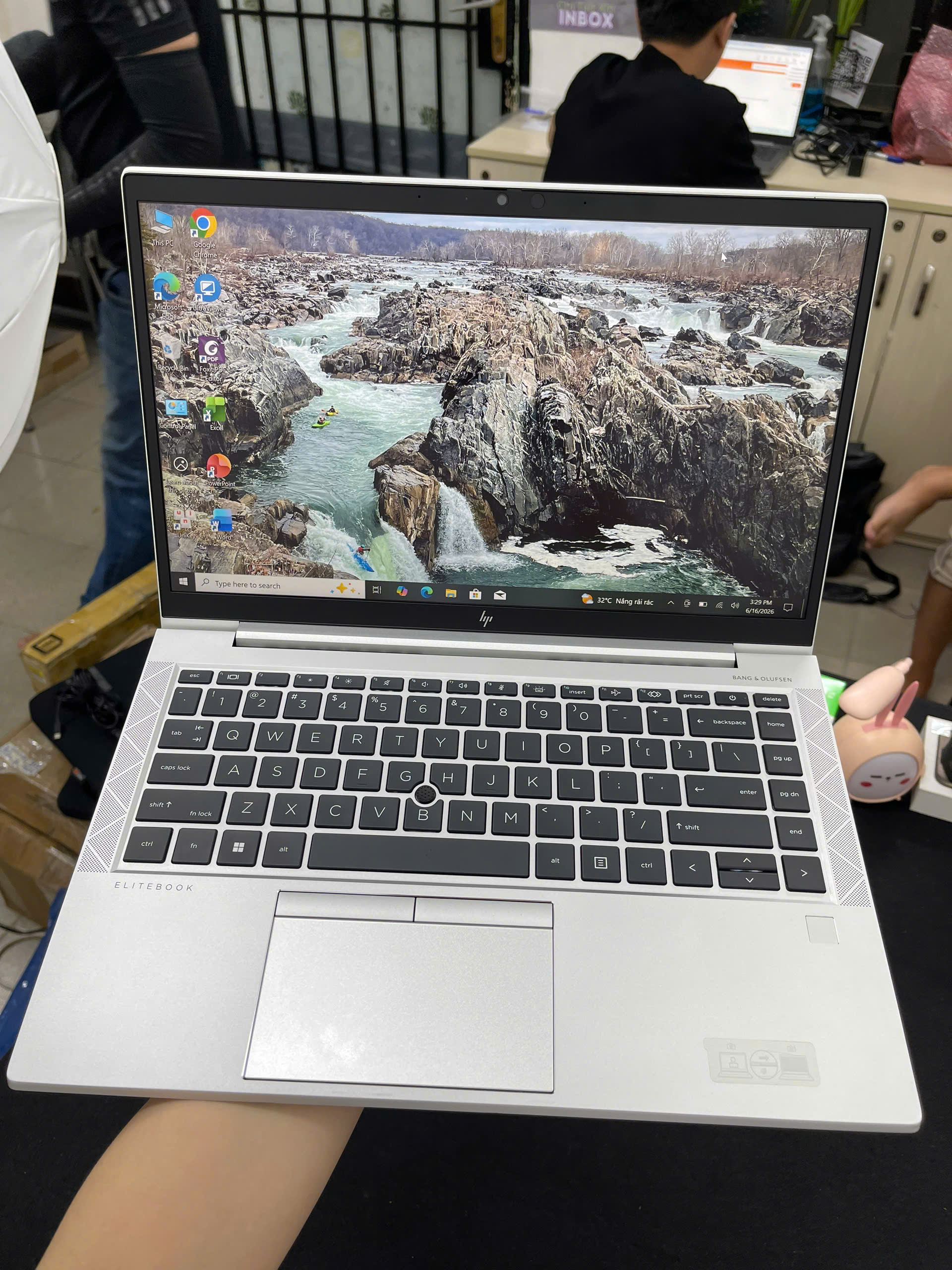 HP Elitebook 845 G8