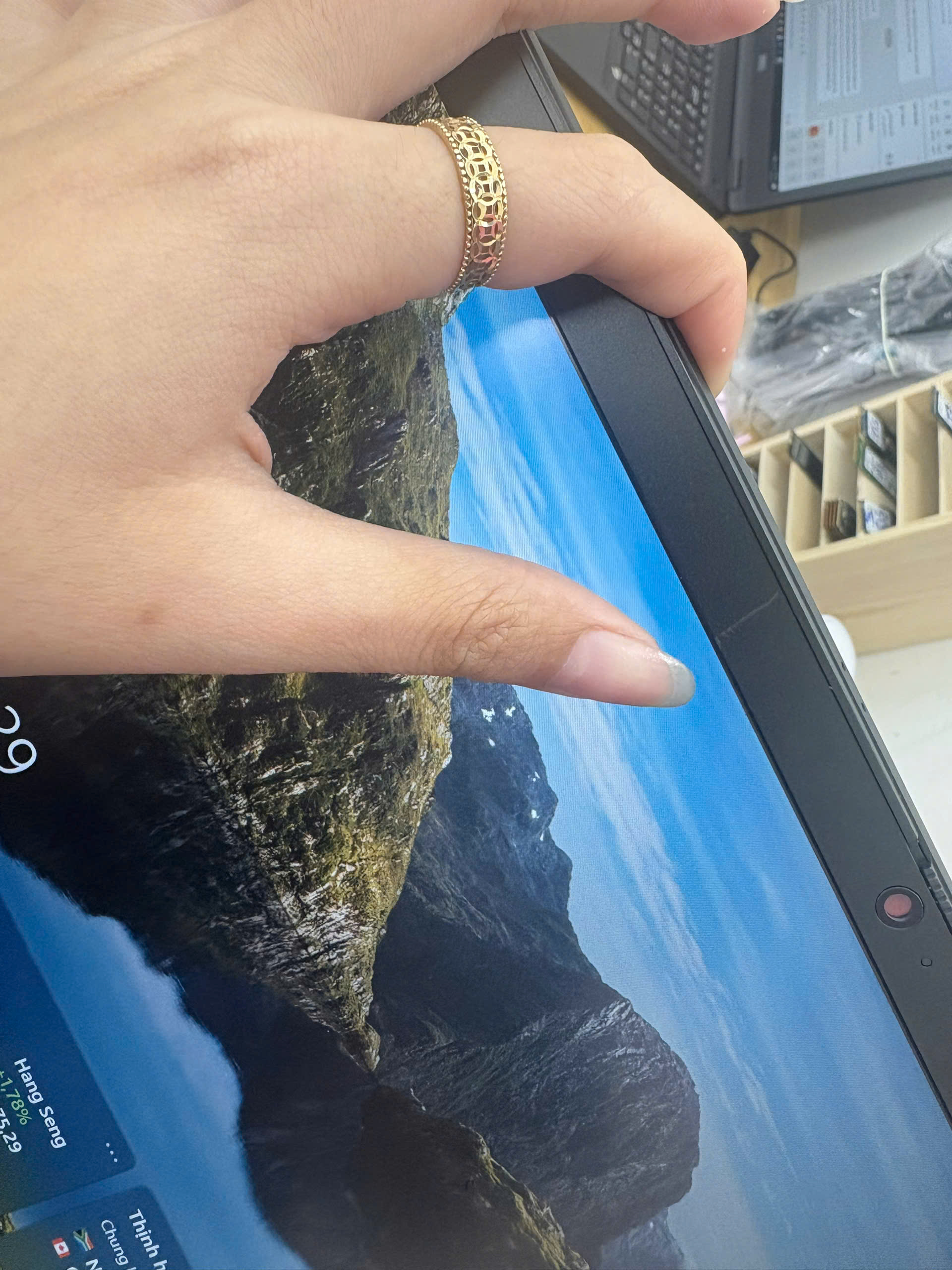 Dell Latitude 7330