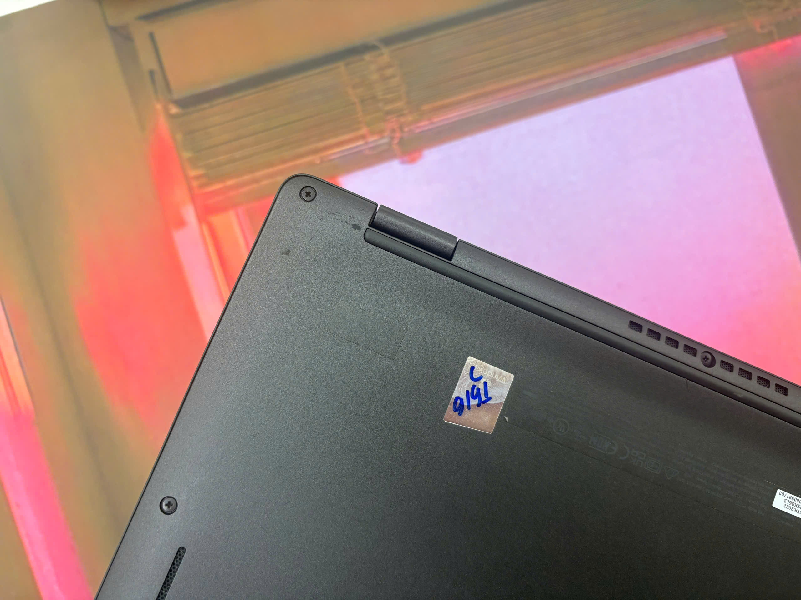 Dell Latitude 7330