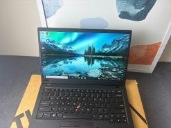 Thinkpad X1 Carbon G8