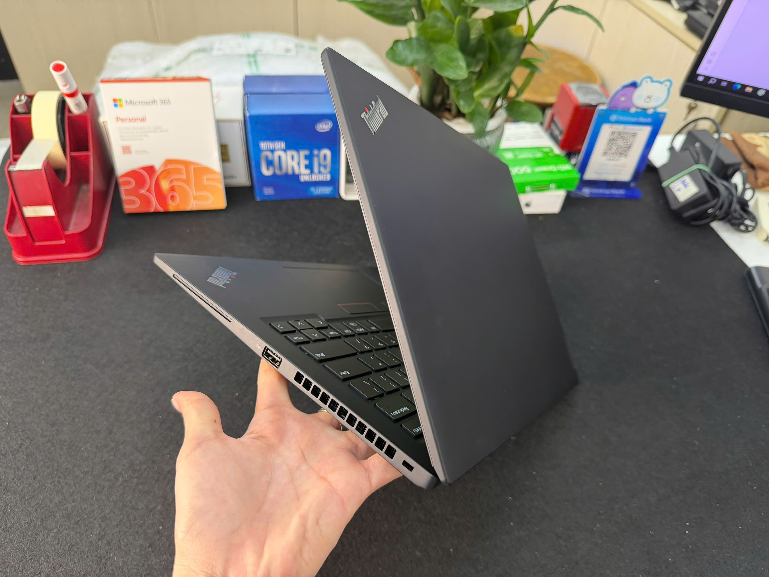 Thinkpad T14s G4 - Ảnh 7