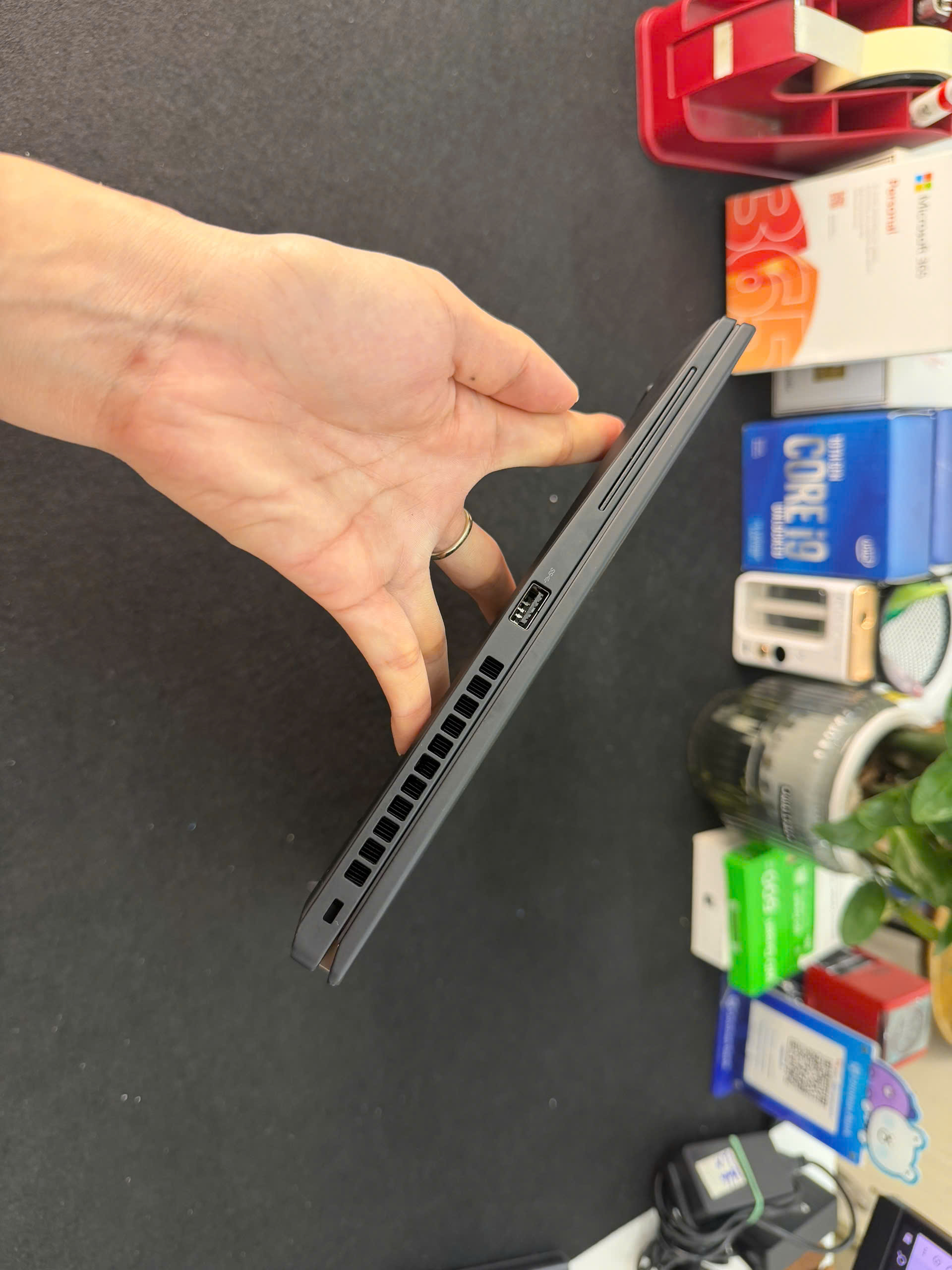 Thinkpad T14s G4 - Ảnh 11