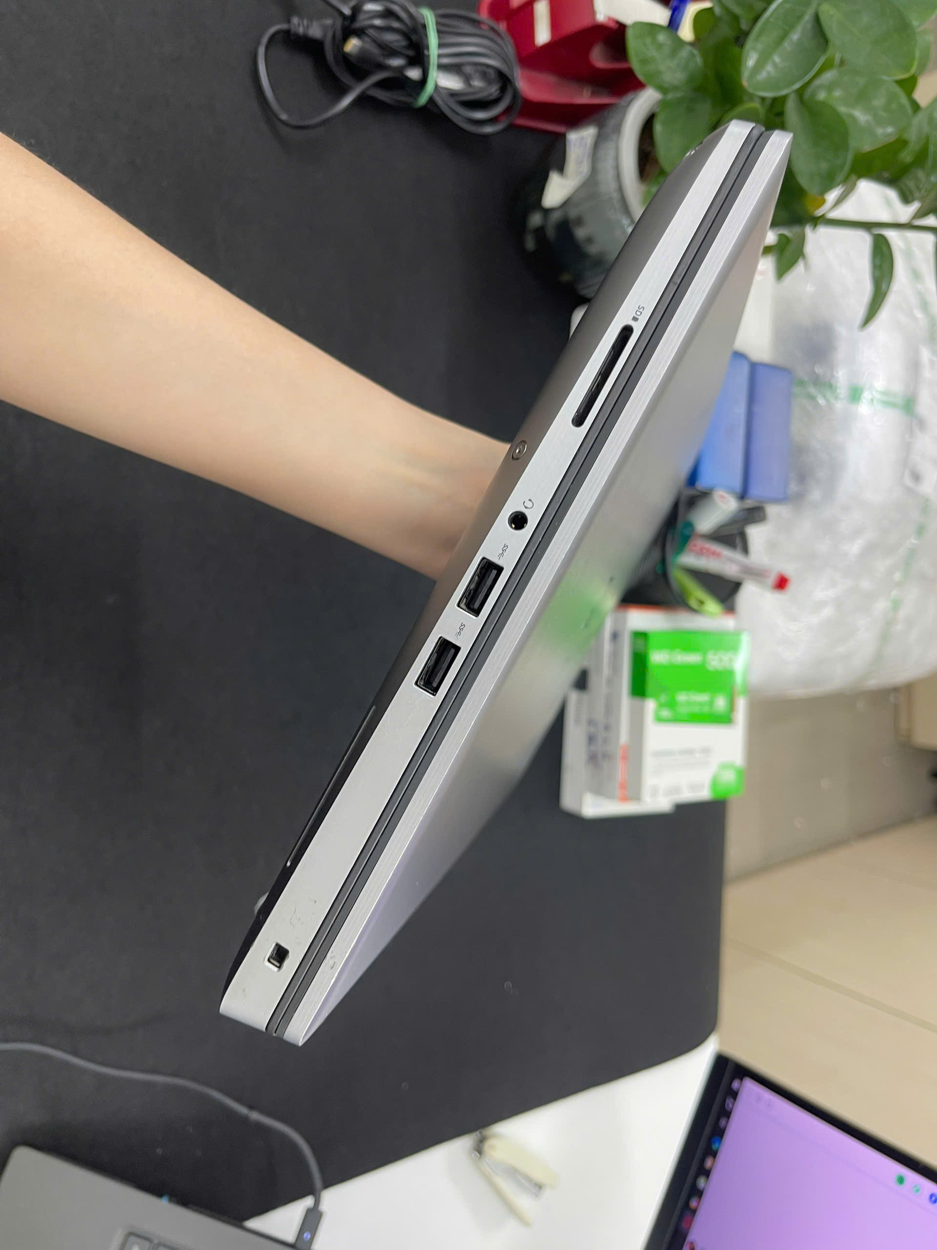 Dell Precision 7560 - Ảnh 3