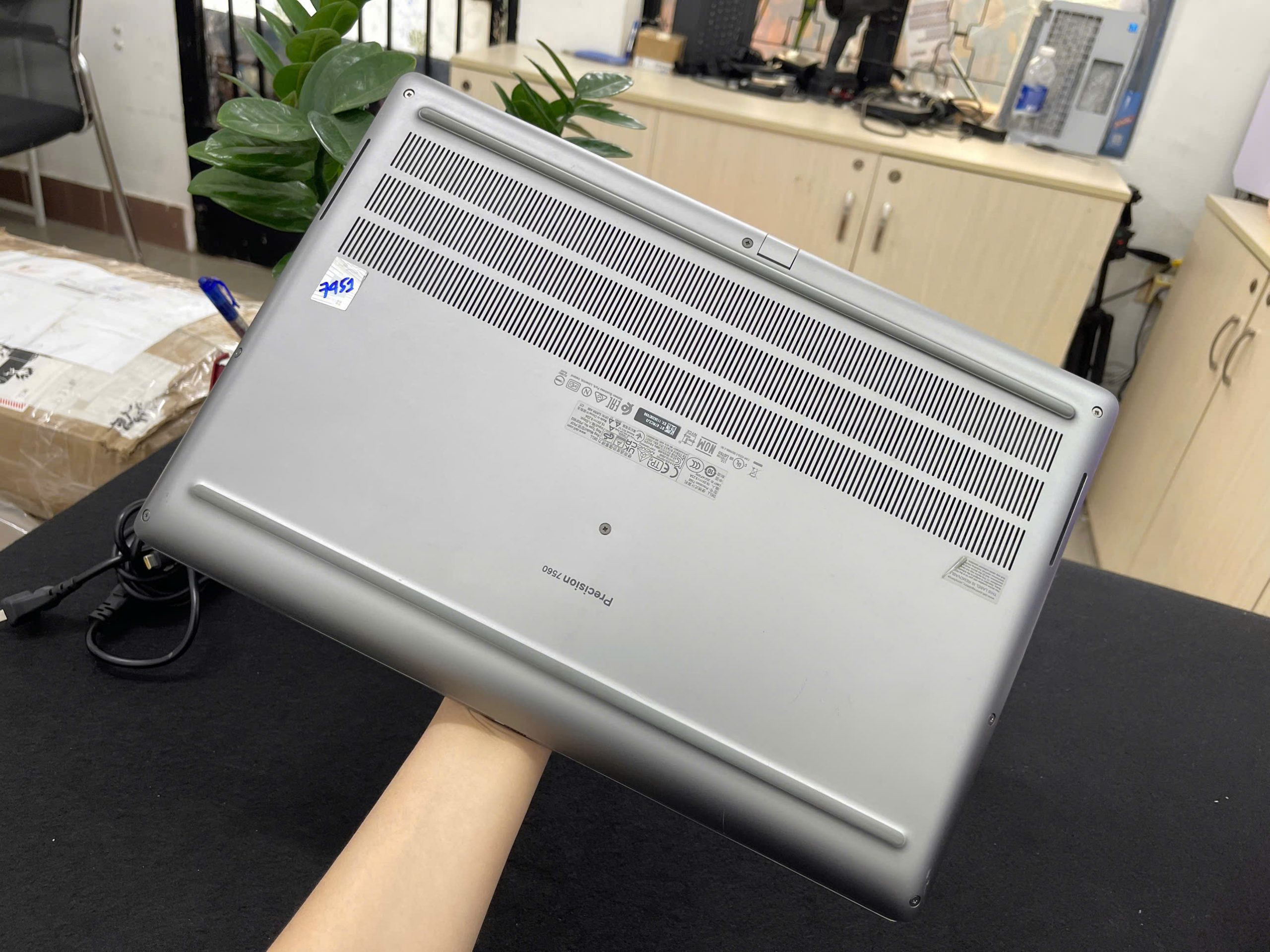 Dell Precision 7560 - Ảnh 16