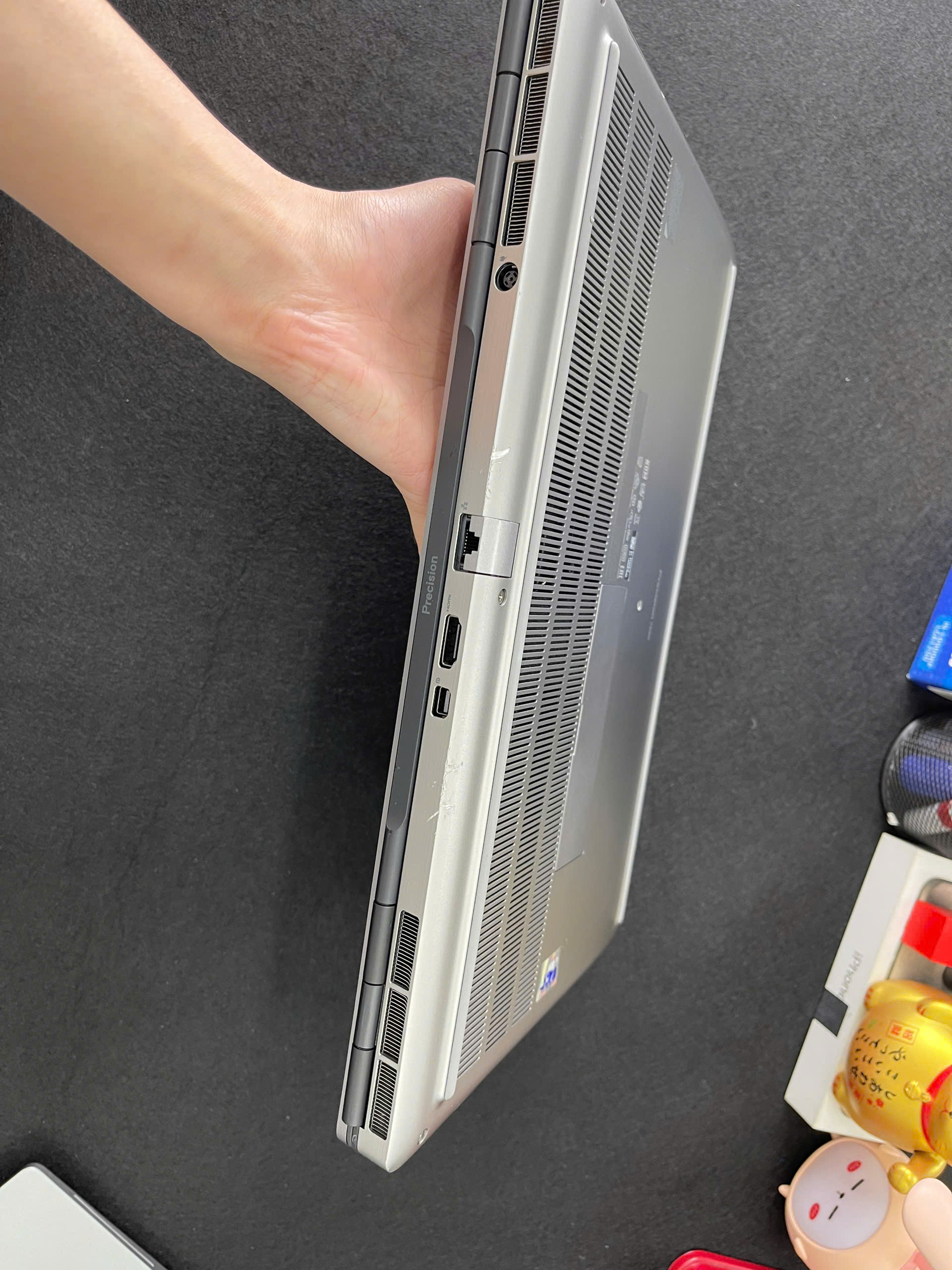 Dell Precision 7560 - Ảnh 10