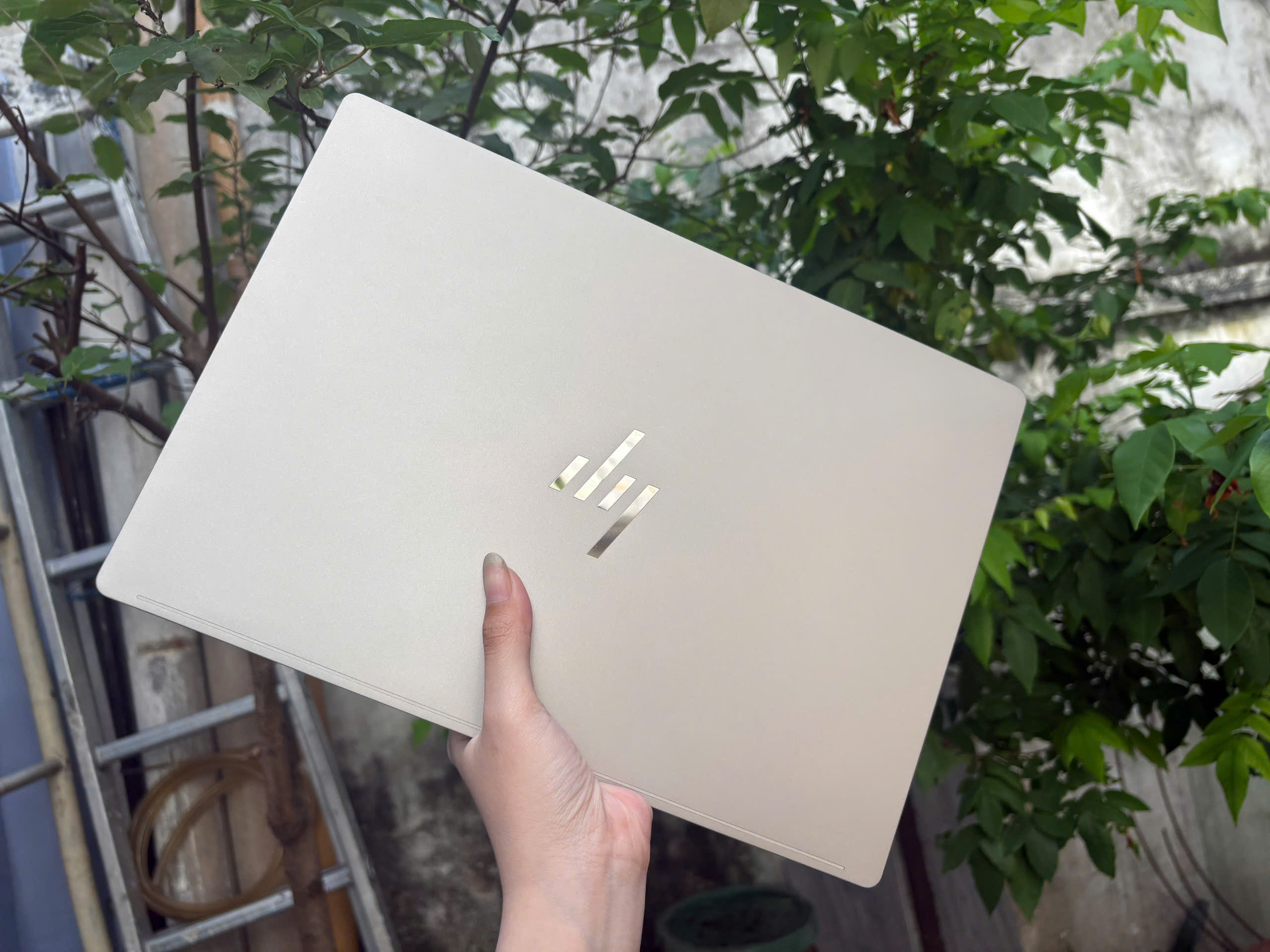 HP Omnibook Ultra 2026 ( màu mới Silk Sand) - Ảnh 5