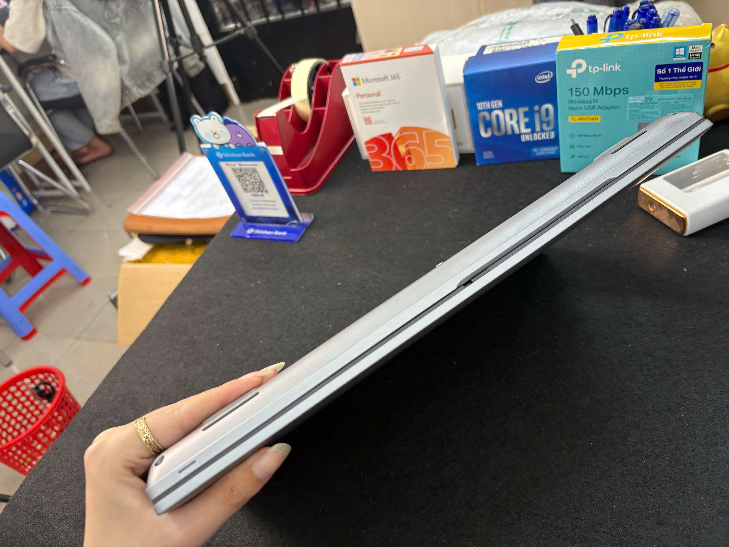 Dell Precision 3571 - Ảnh 7