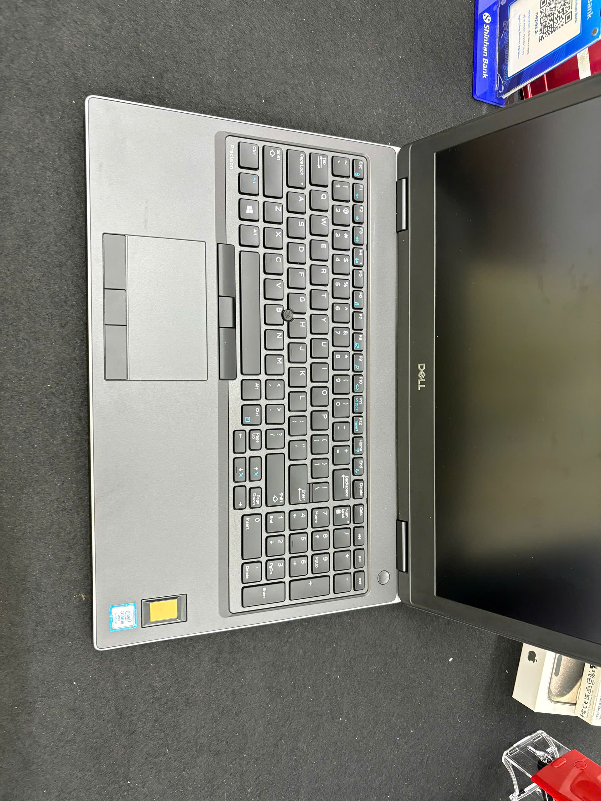 Dell Precision 7540 - Ảnh 9