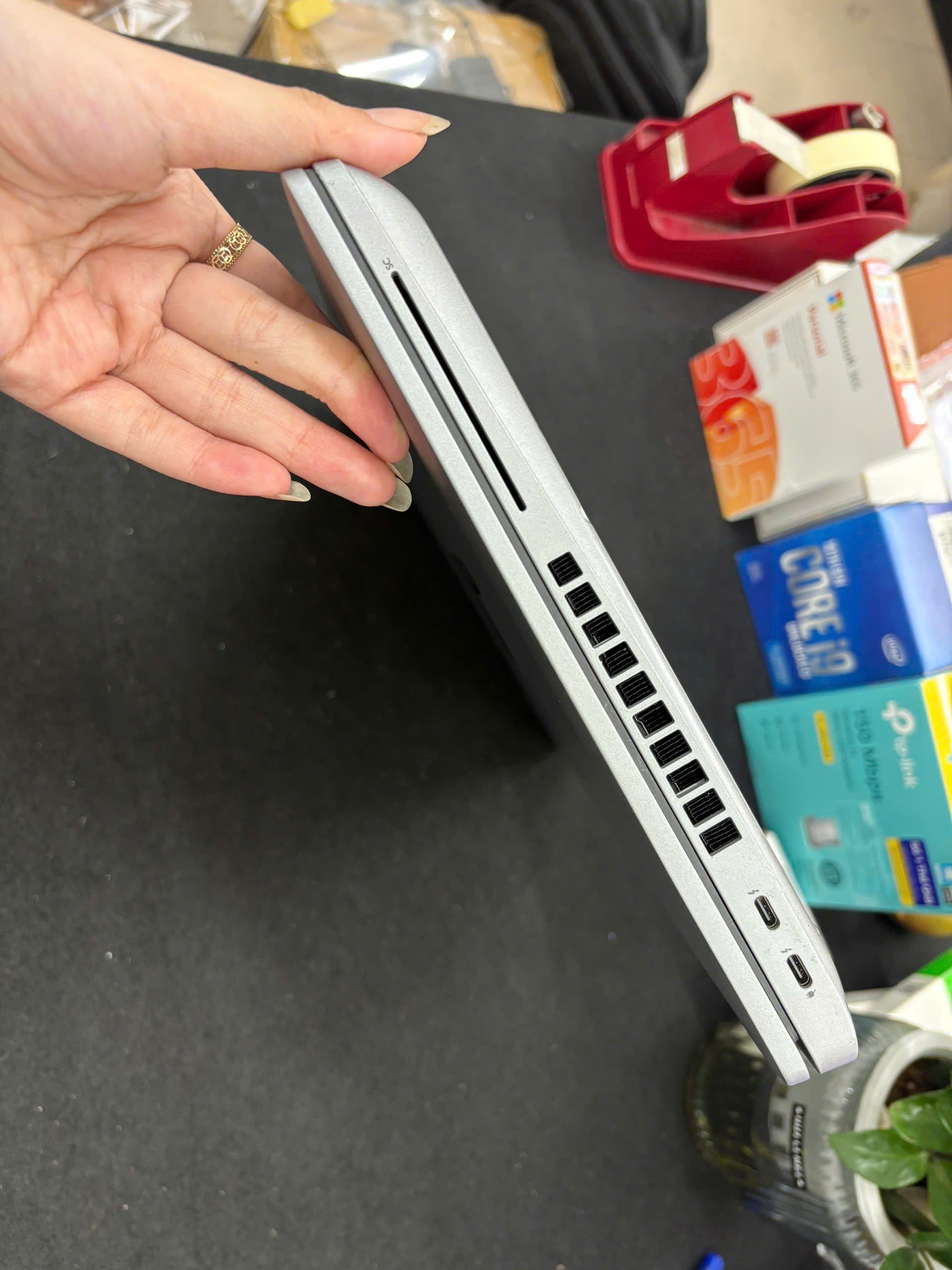 Dell Latitude 5531 - Ảnh 11